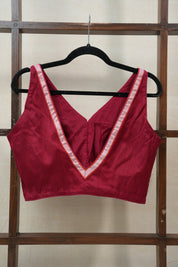 Maroon Sleeveless Khun V-Neck Blouse With Border - SRMKB04
