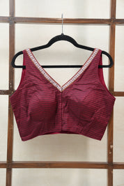 Dark Maroon Sleeveless Khun V-Neck Blouse With Border - SRDMKB03