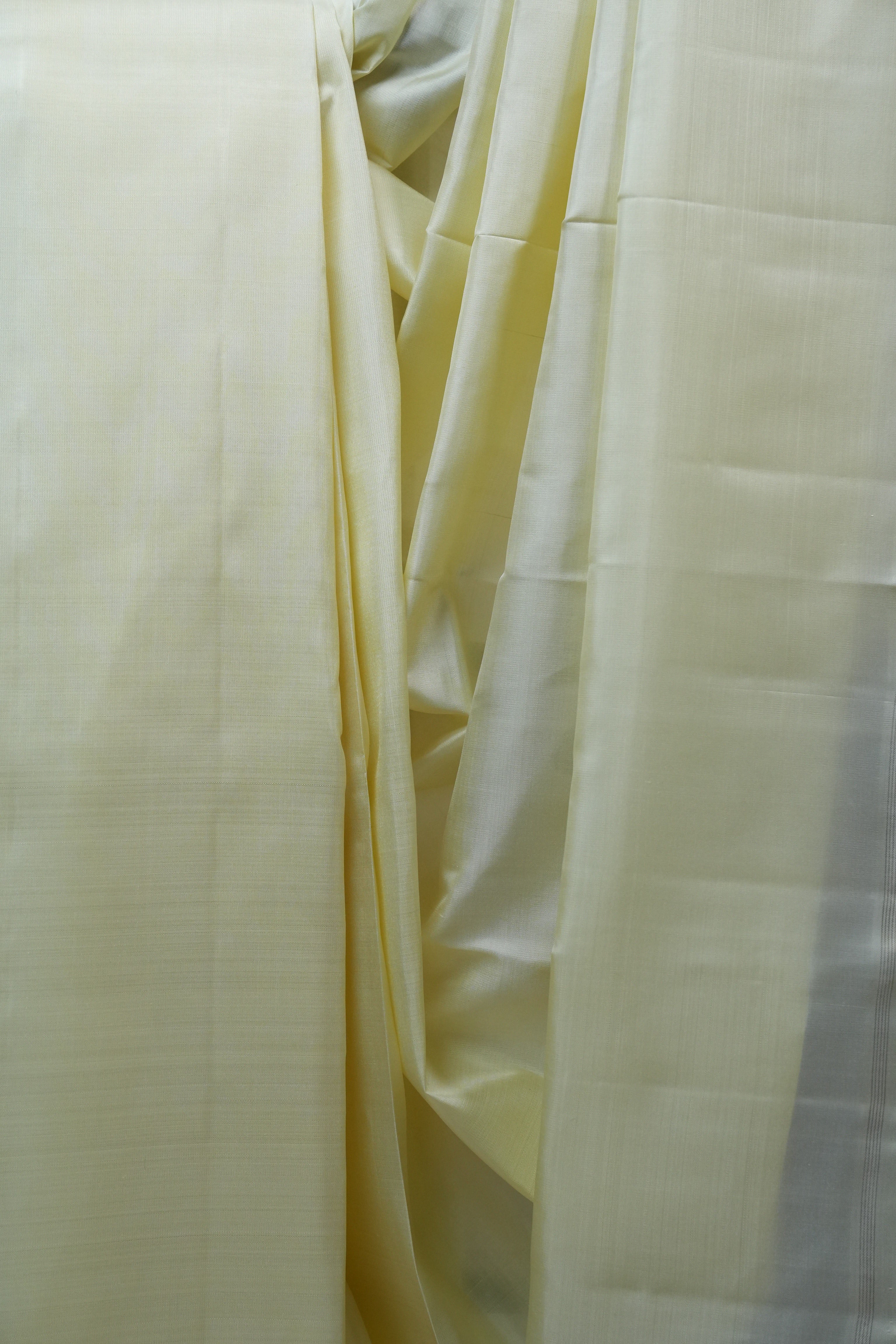 Cream Kanjeevaram Silk Saree - SRCKSS872