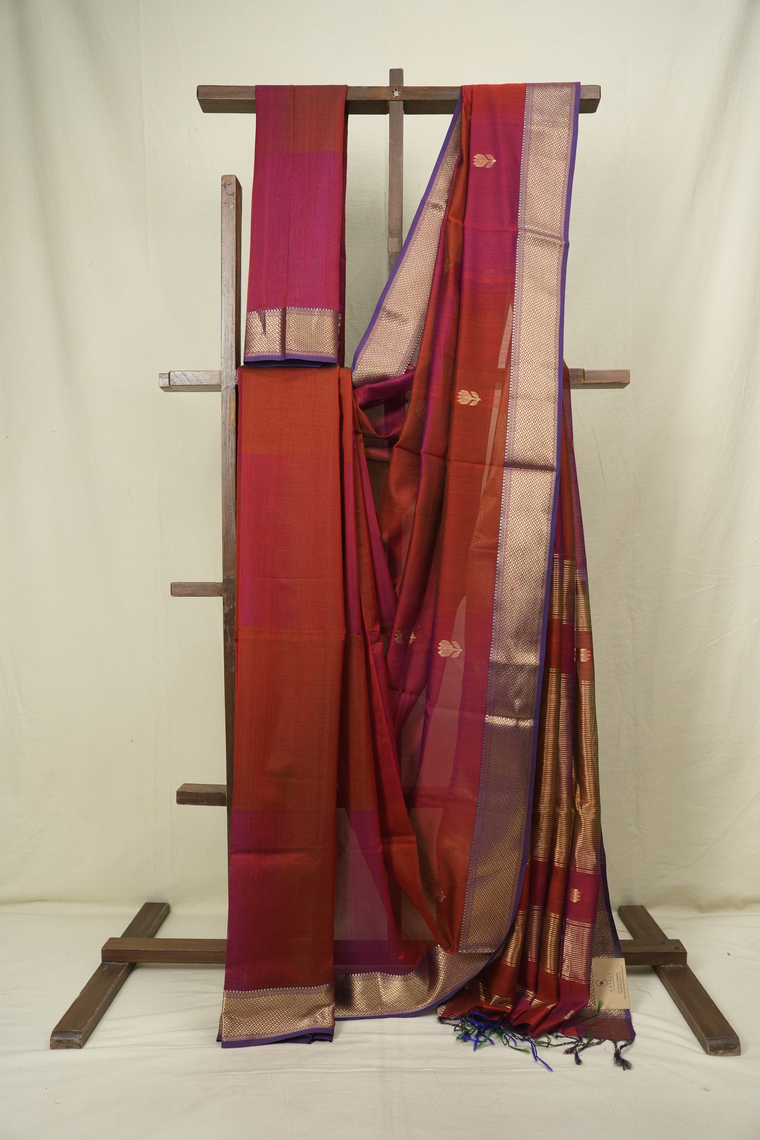 Multicolour Maheshwari Saree - SRMMS1326