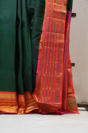 Dark Green Kanjeevaram Silk Saree - SRDGKSS924
