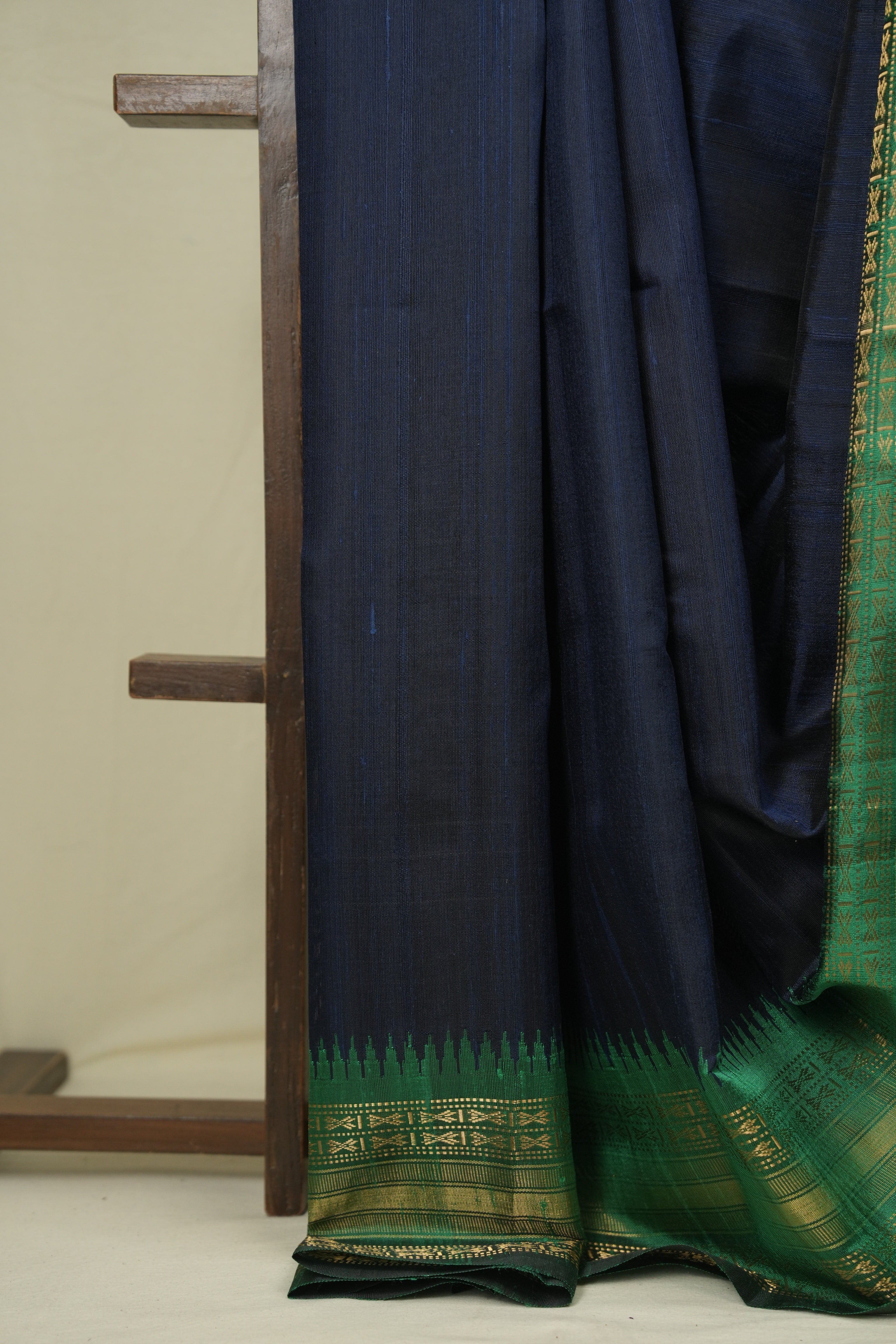 Navy Blue Raw Silk Saree - SRNBRSS1041
