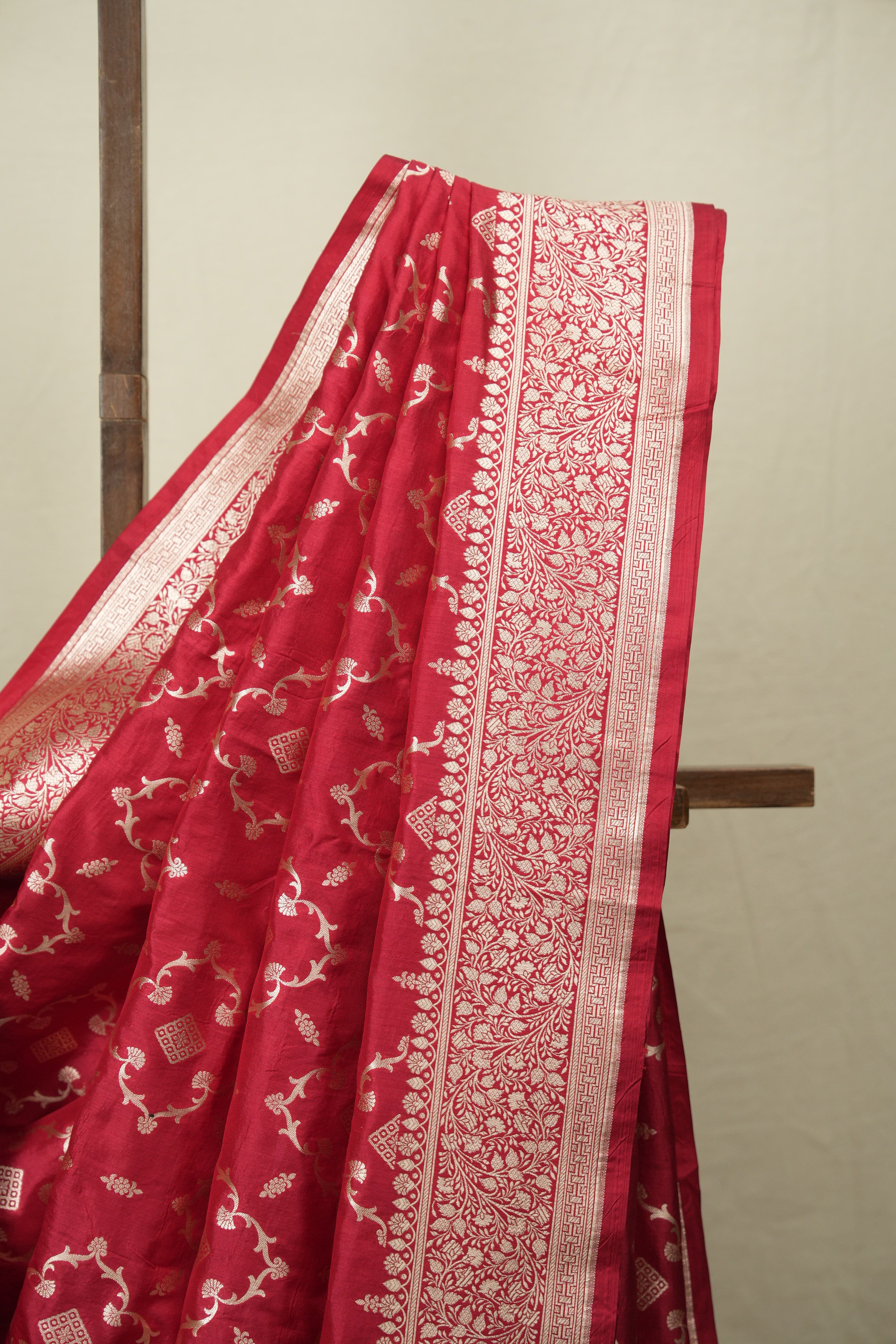 Red Banarasi Silk Saree - SRRBSS963