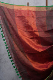 Two Tone Maroon Plain Linen Saree With Tassels - SRTTMPLS258