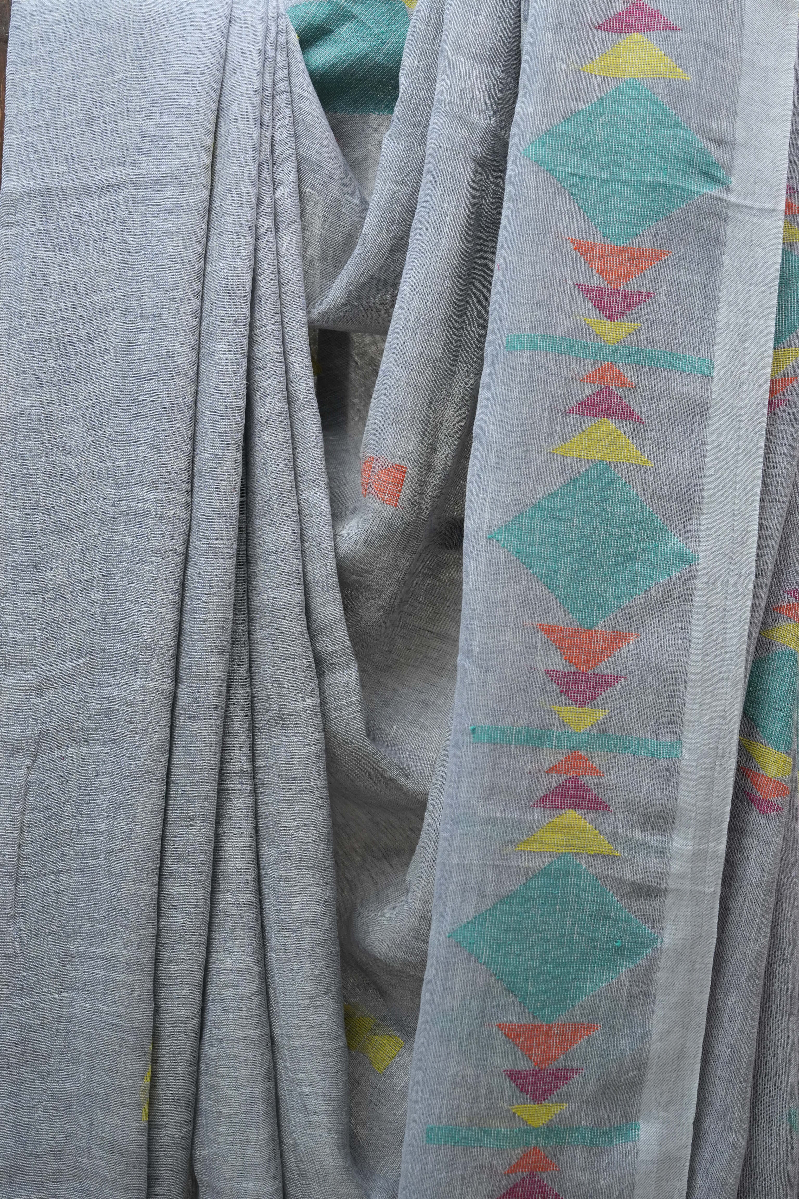 Grey Linen Jamdani Saree With Tassels - SRGLJS382