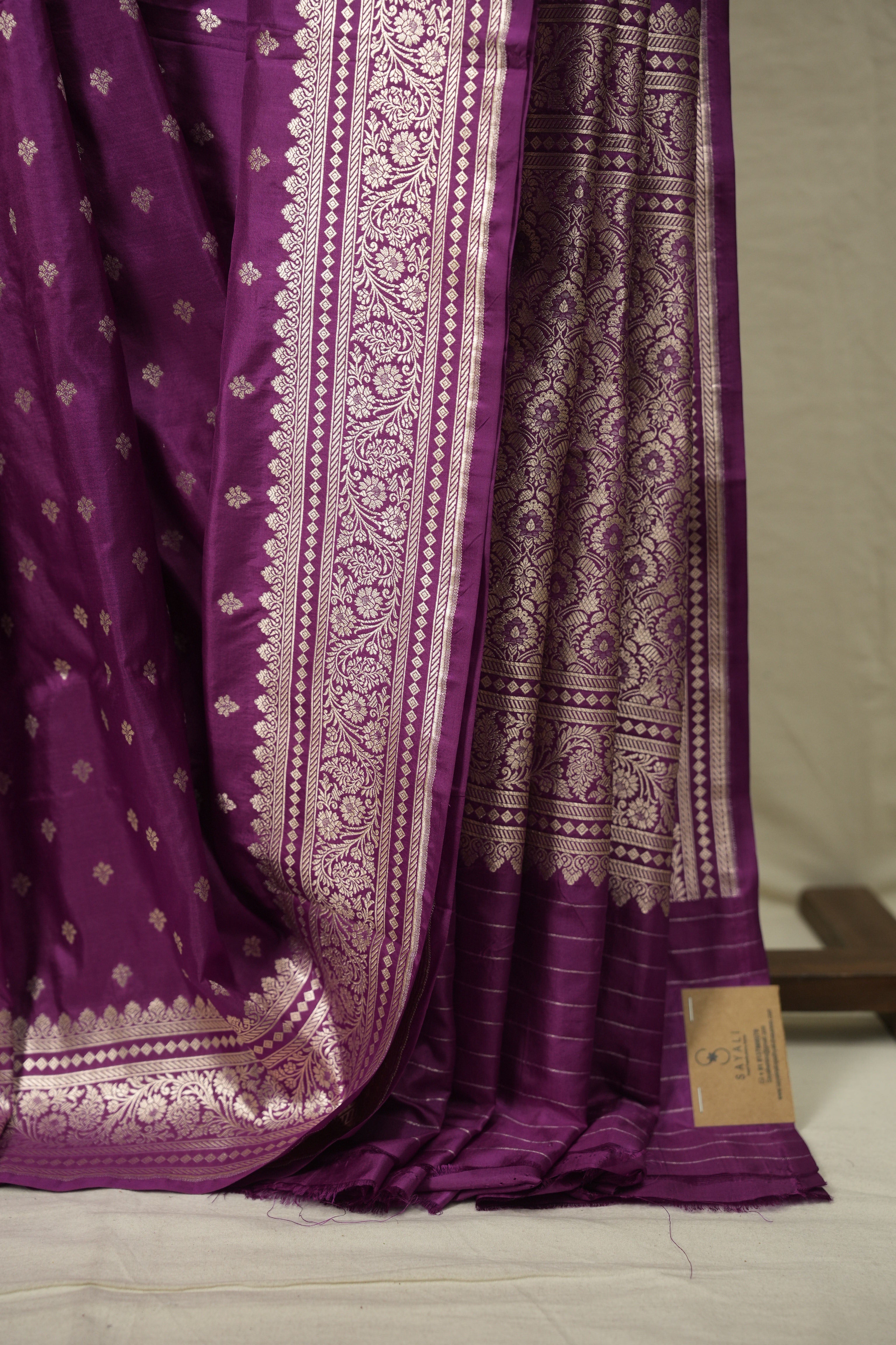 Magenta Banarasi Silk Saree - SRMBSS967