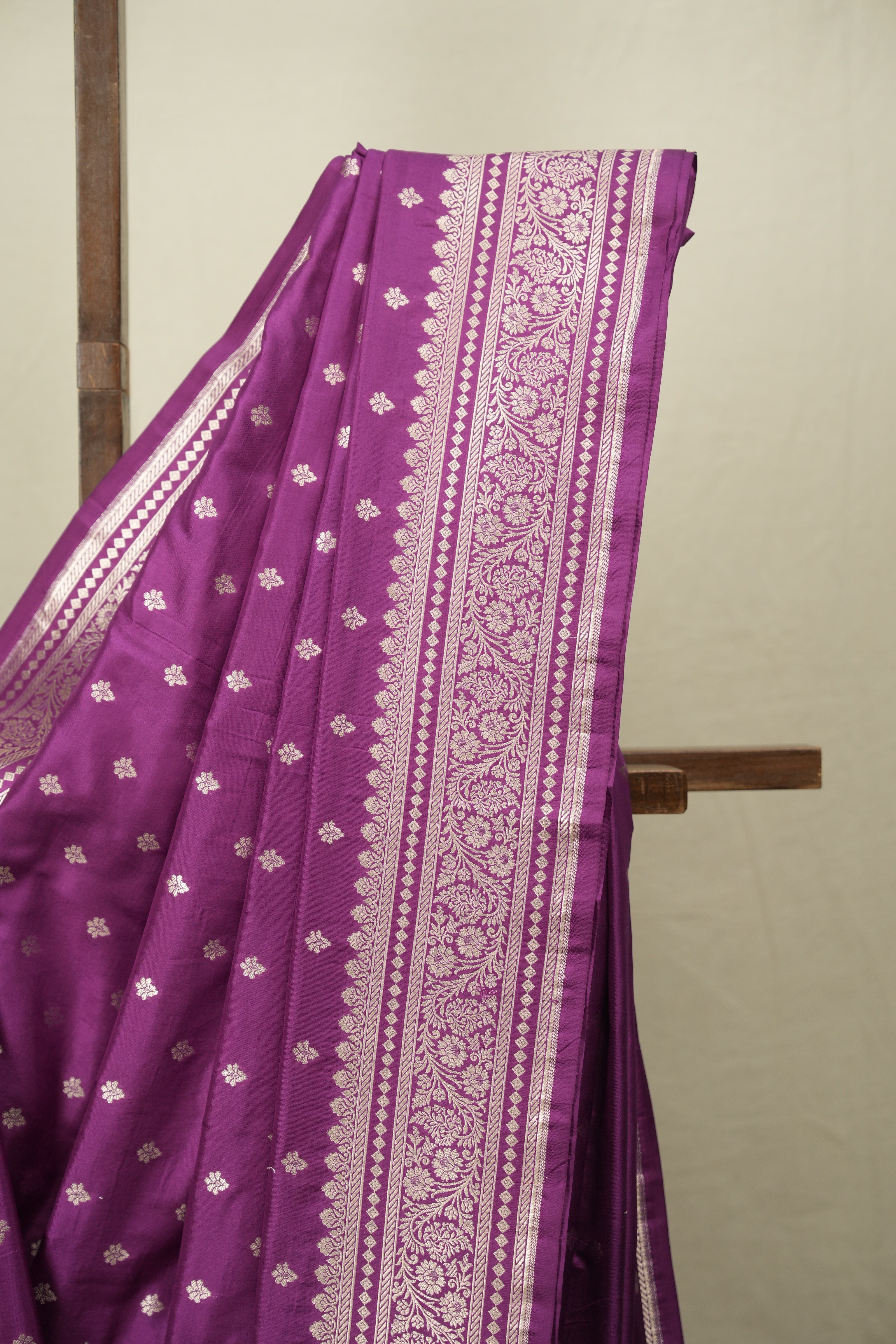 Magenta Banarasi Silk Saree - SRMBSS967