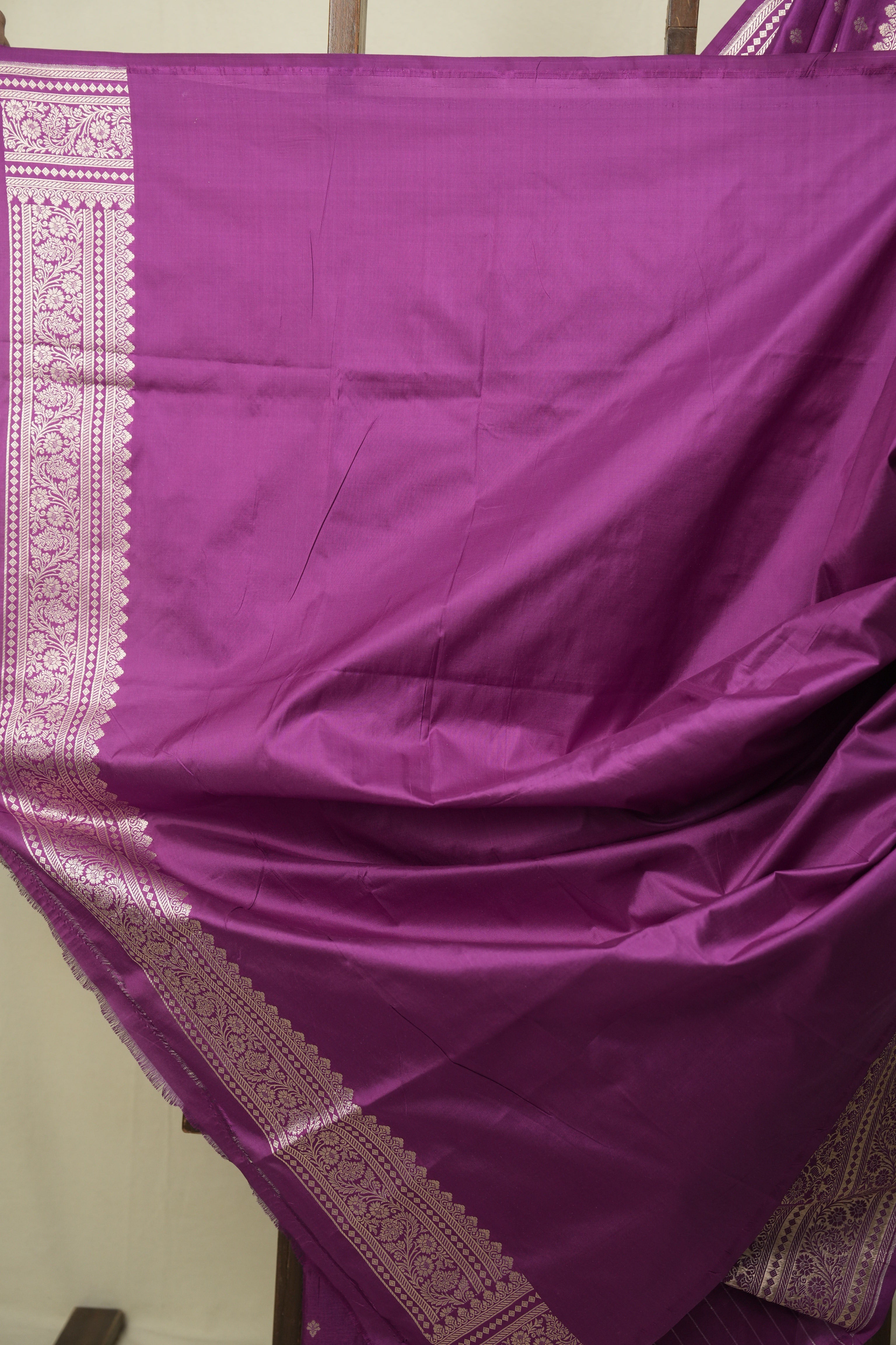 Magenta Banarasi Silk Saree - SRMBSS967