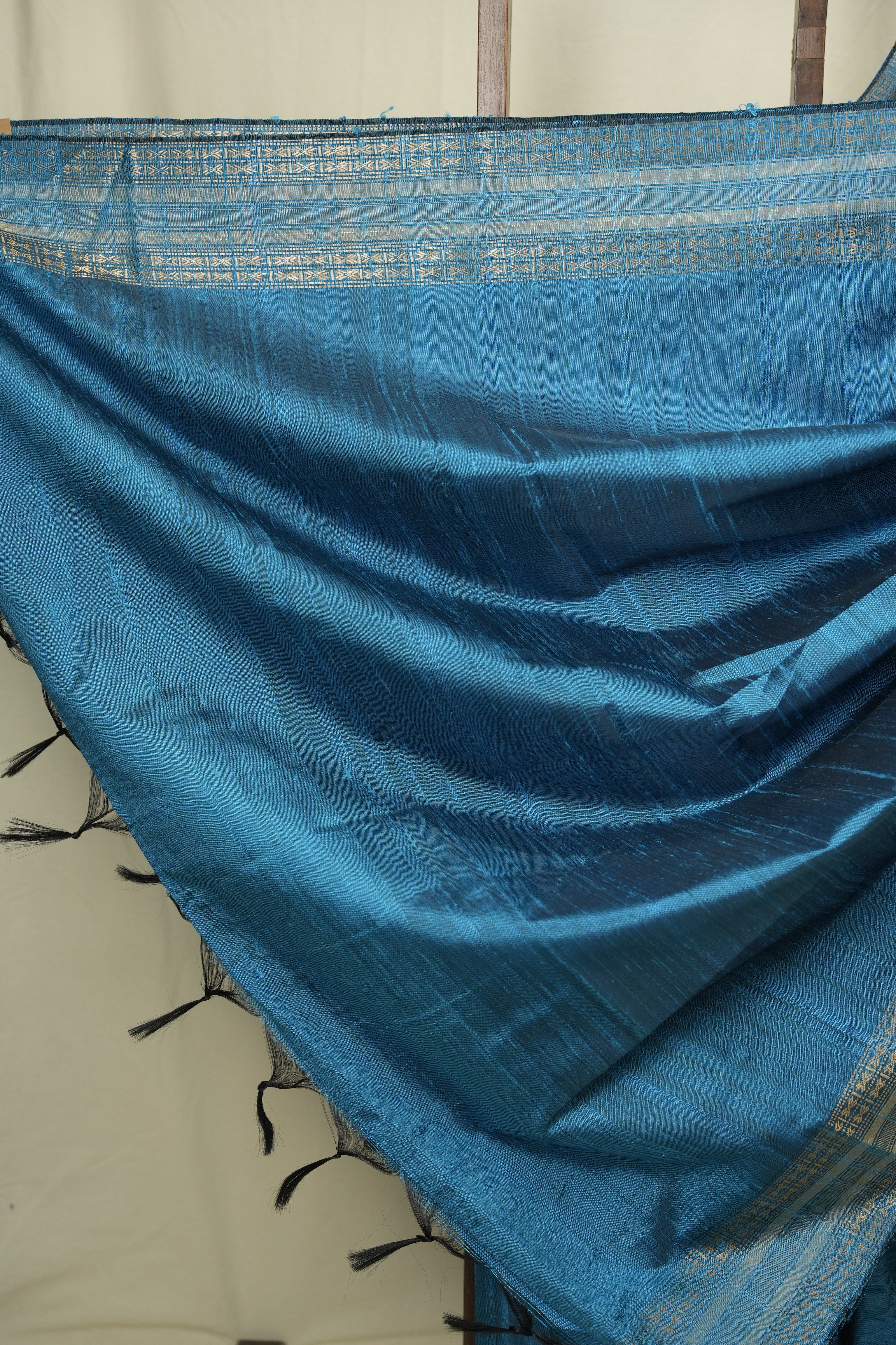 Blue Raw Silk Saree - SRBRSS1040