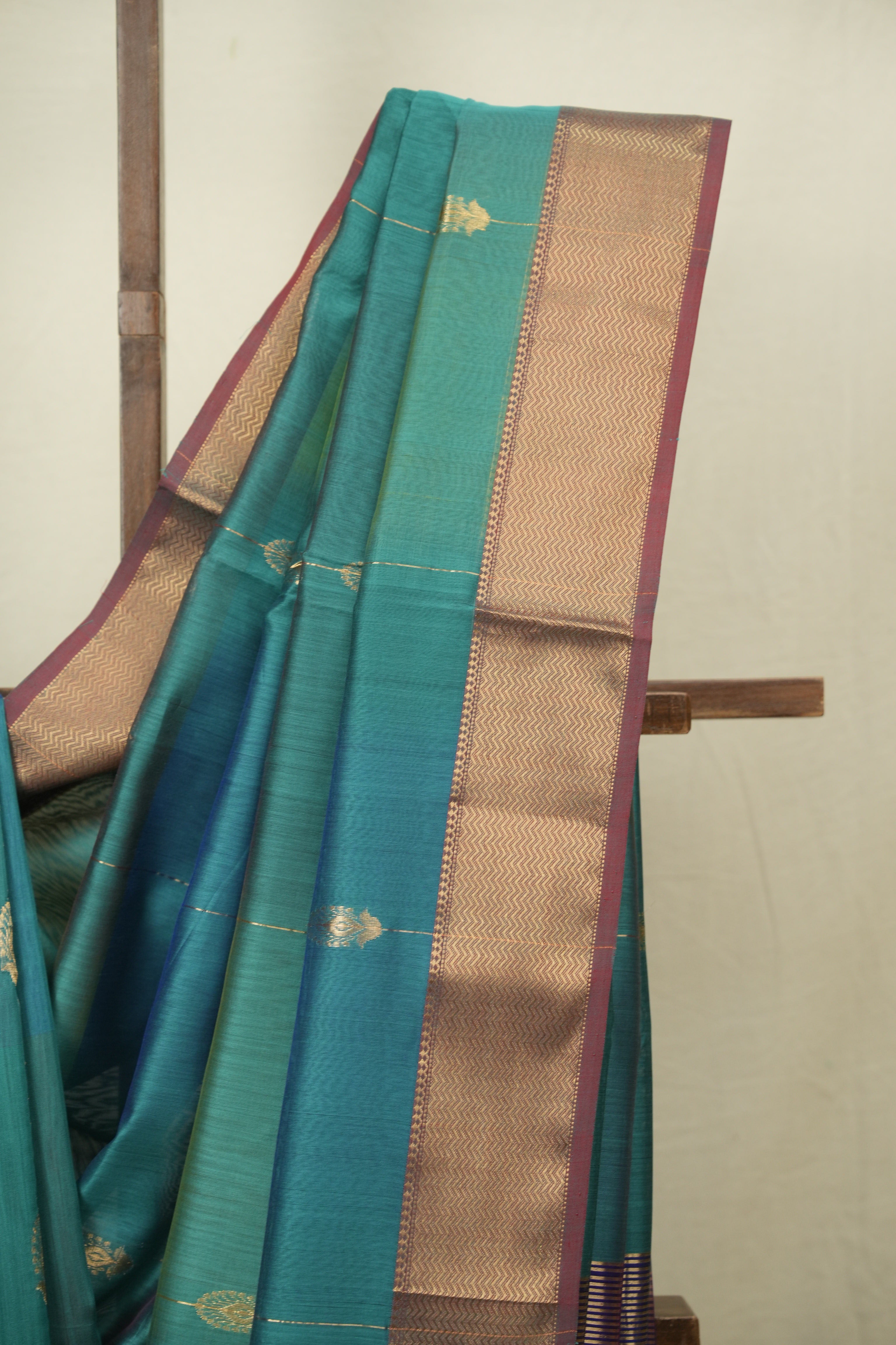 Dual Tone Green Maheshwari Saree- SRDTGMS1368