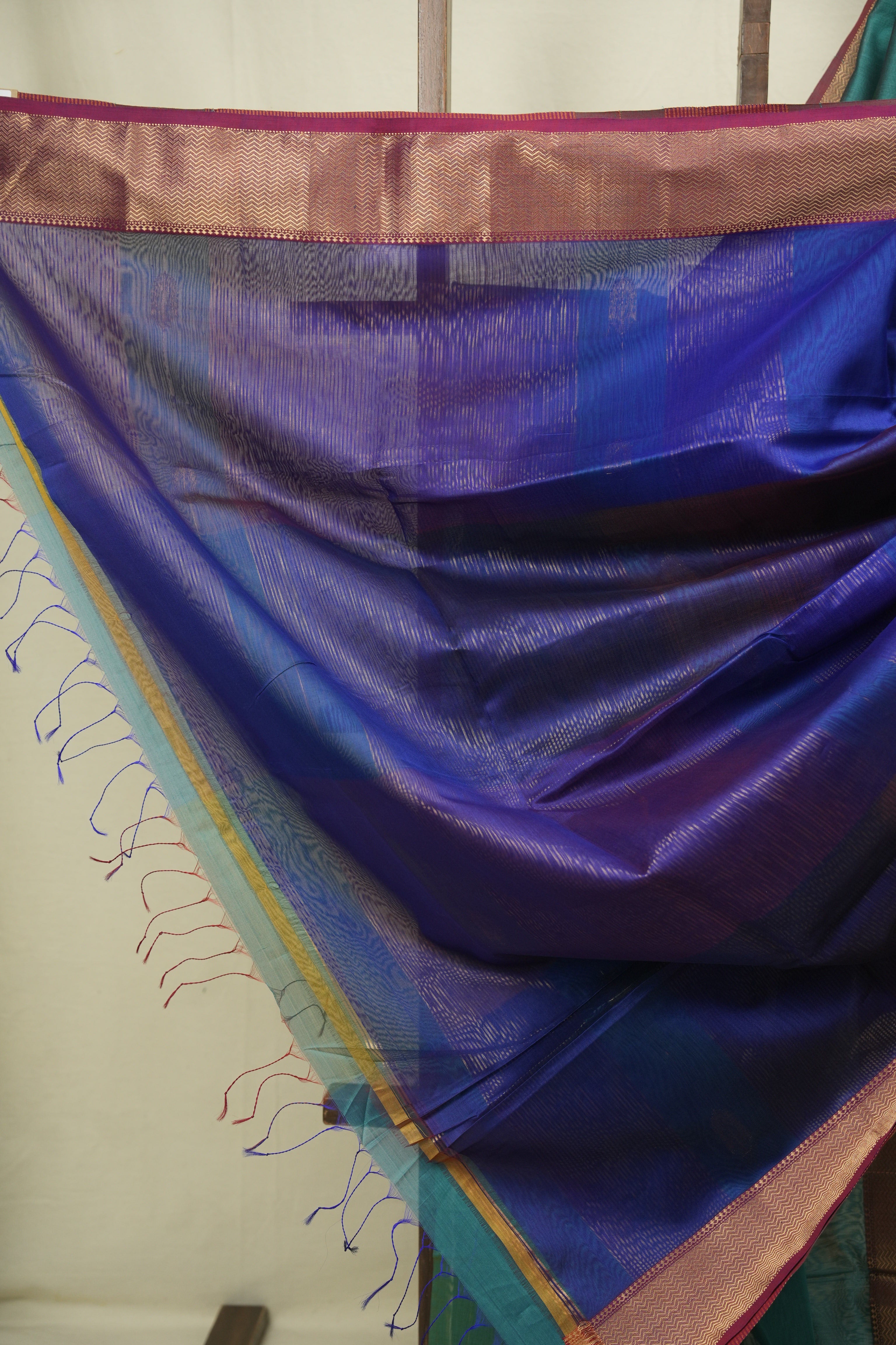 Dual Tone Green Maheshwari Saree- SRDTGMS1368