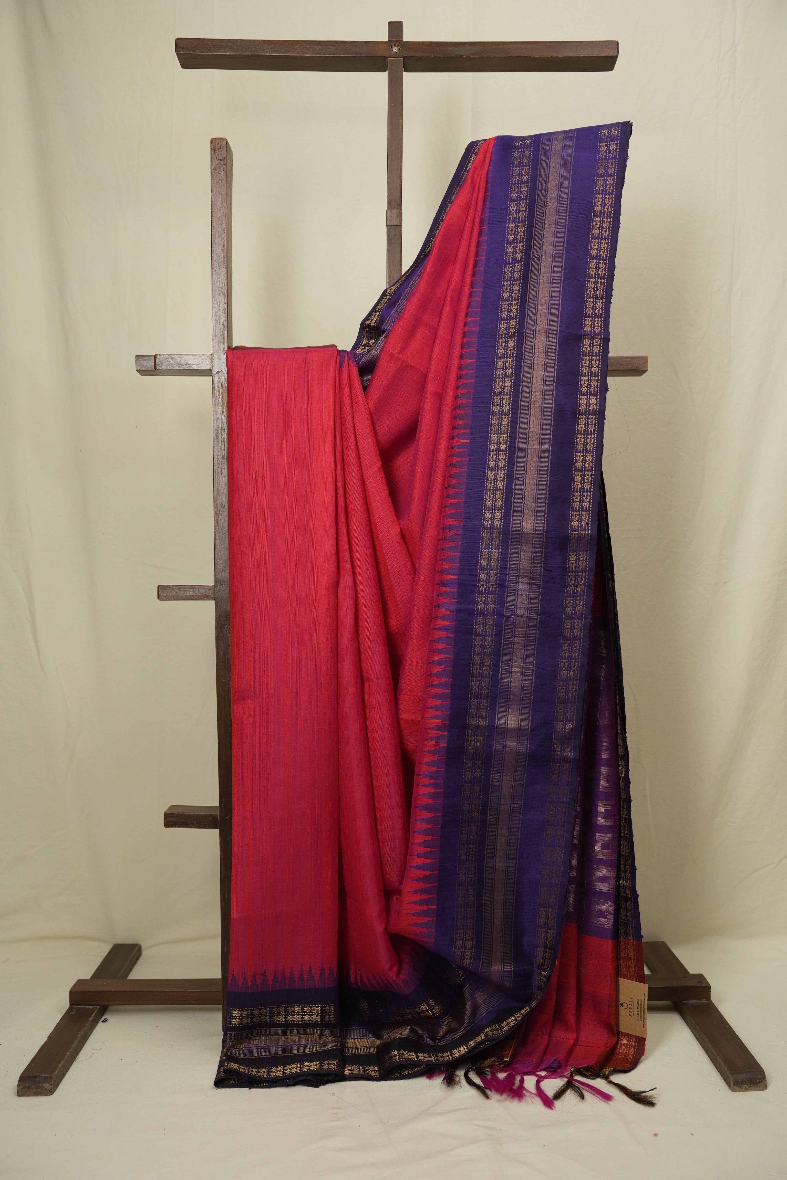 Red Raw Silk Saree - SRRRSS1046