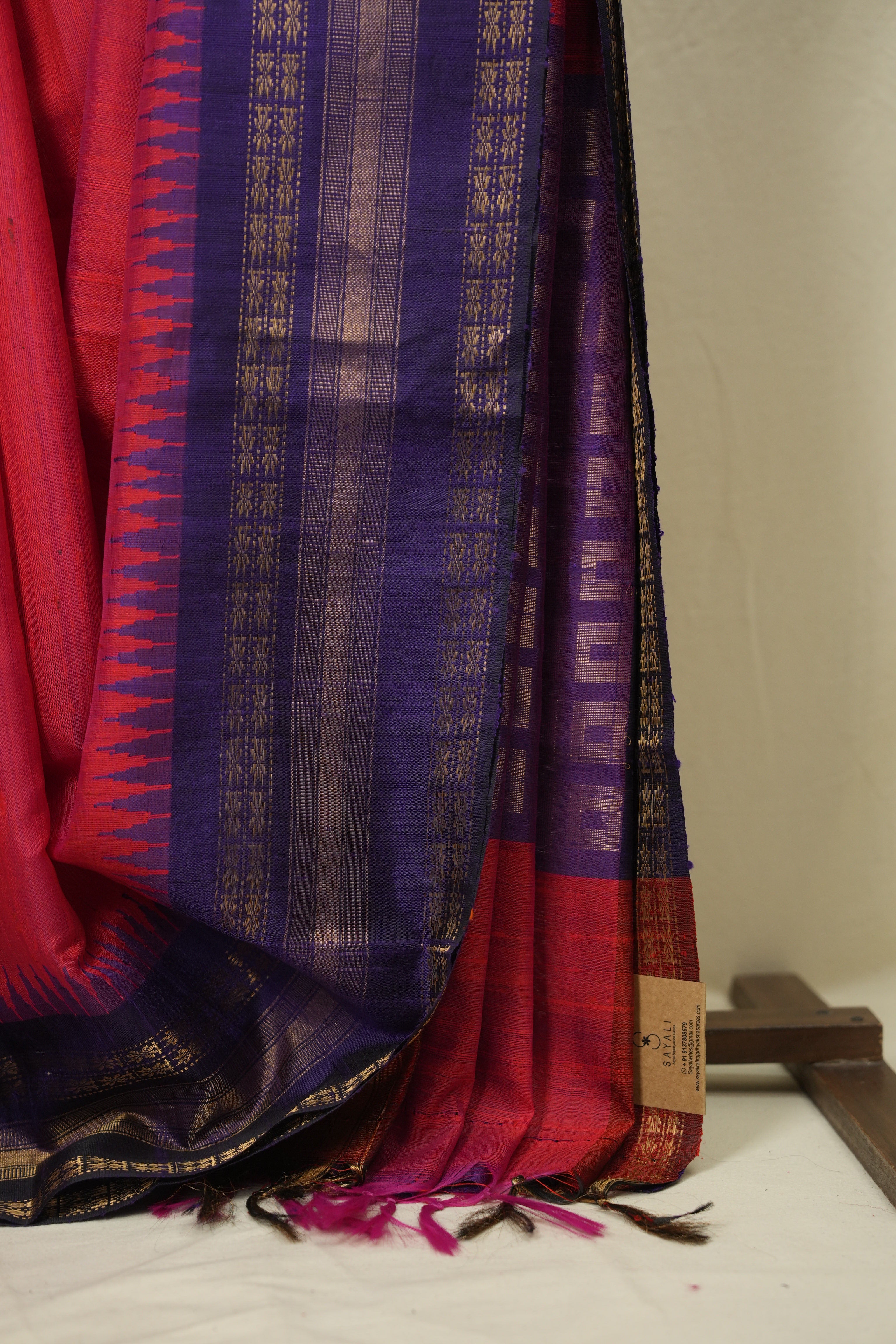 Red Raw Silk Saree - SRRRSS1046