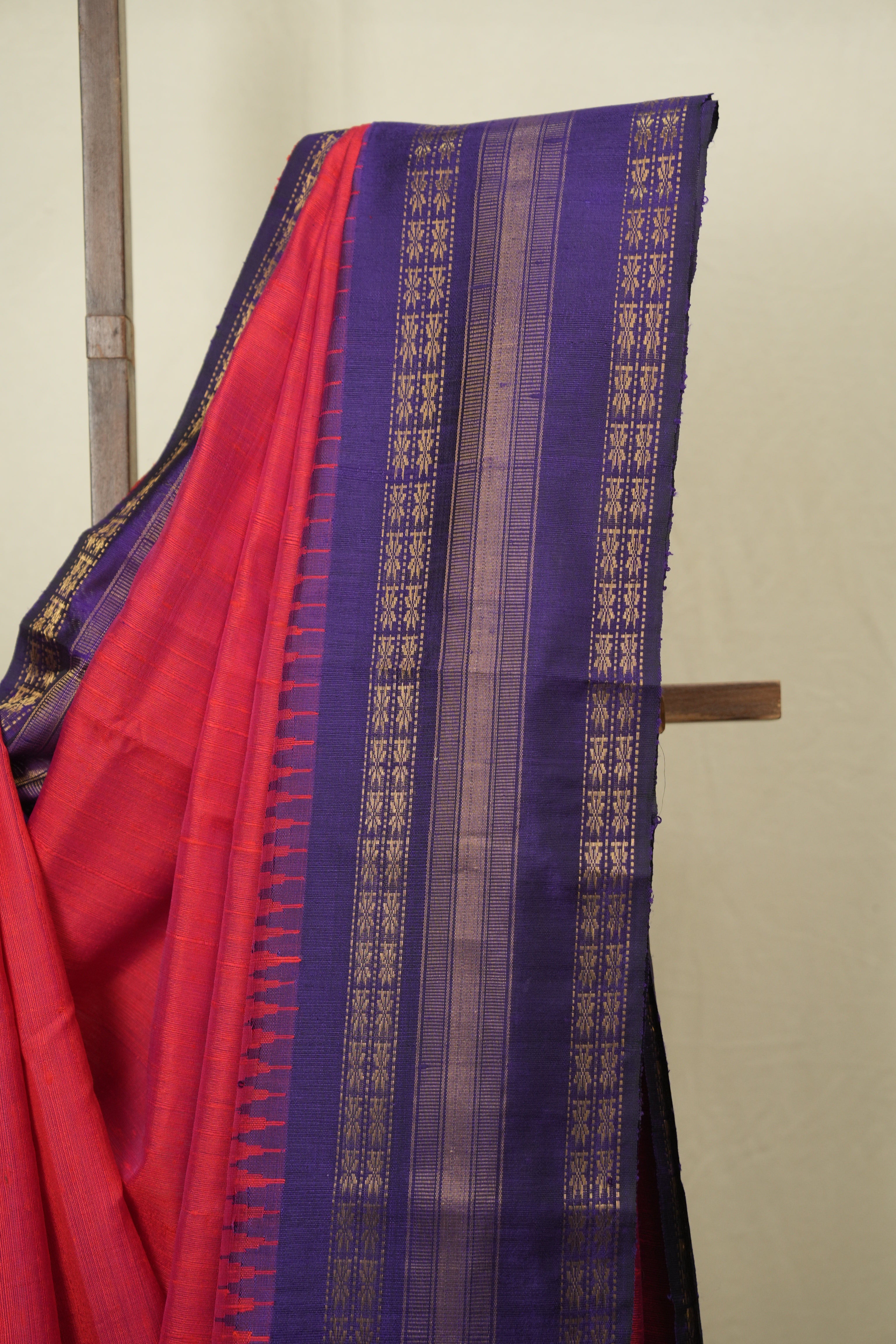 Red Raw Silk Saree - SRRRSS1046