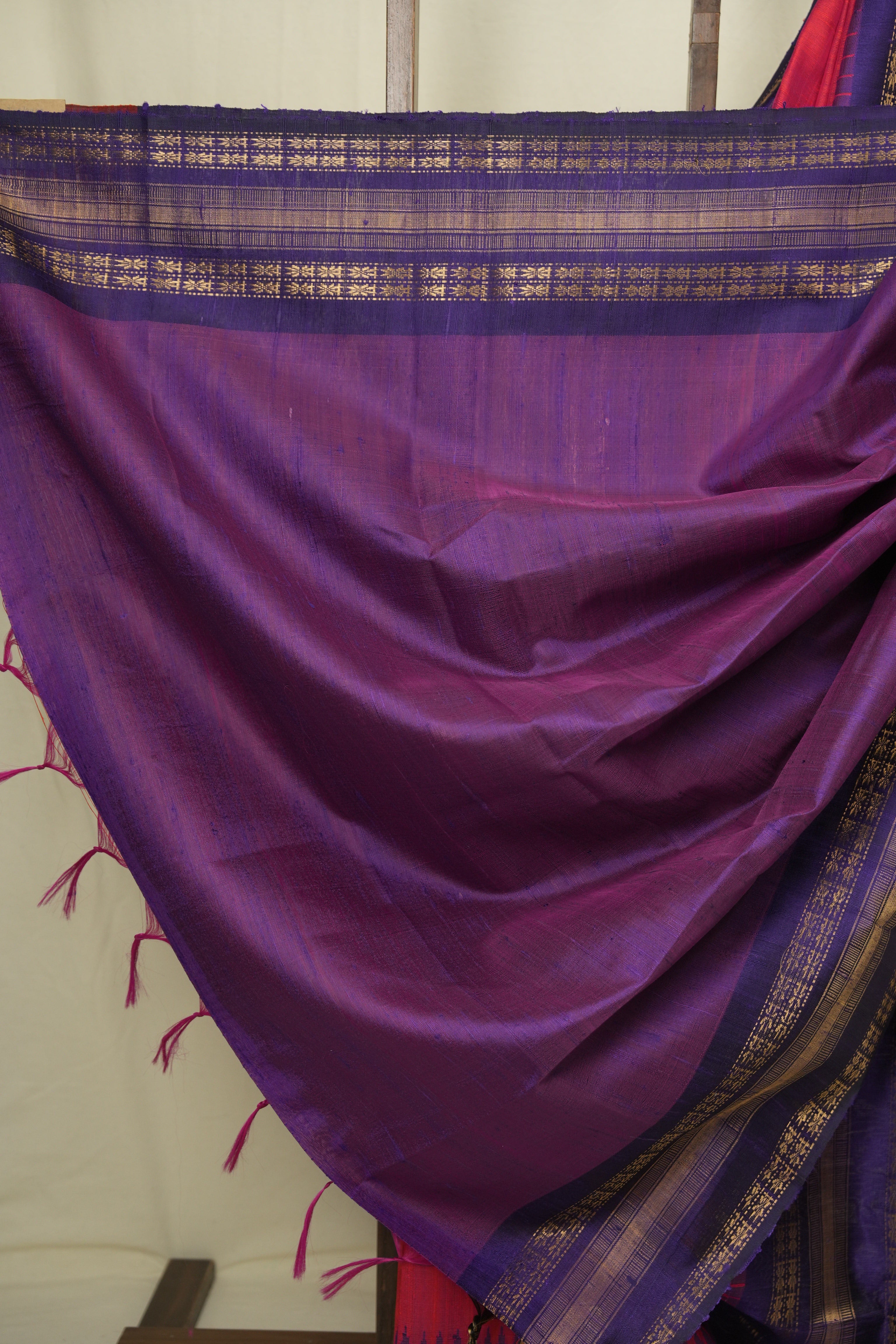 Red Raw Silk Saree - SRRRSS1046