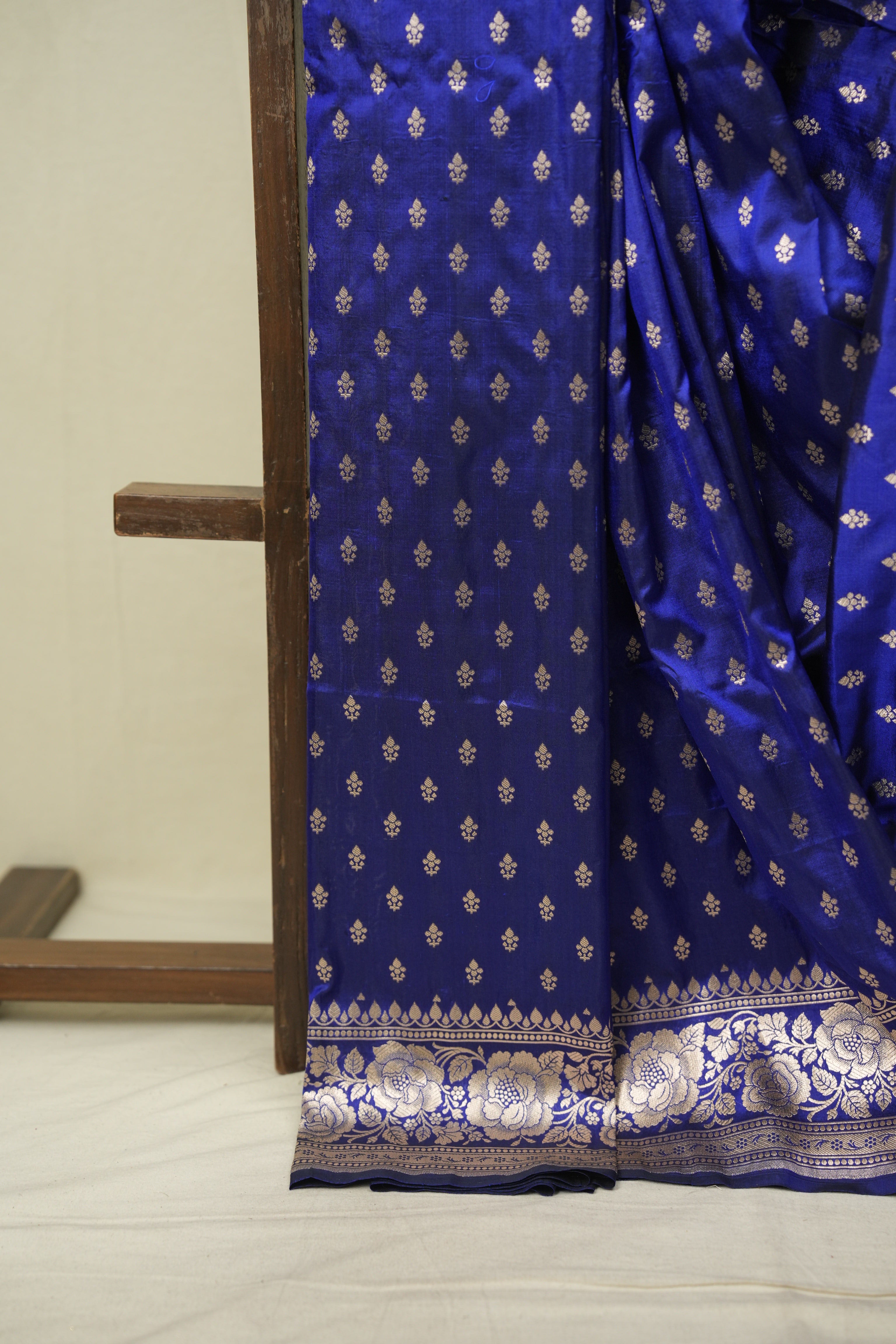 Navy Blue Banarasi Silk Saree - SRNBBSS969