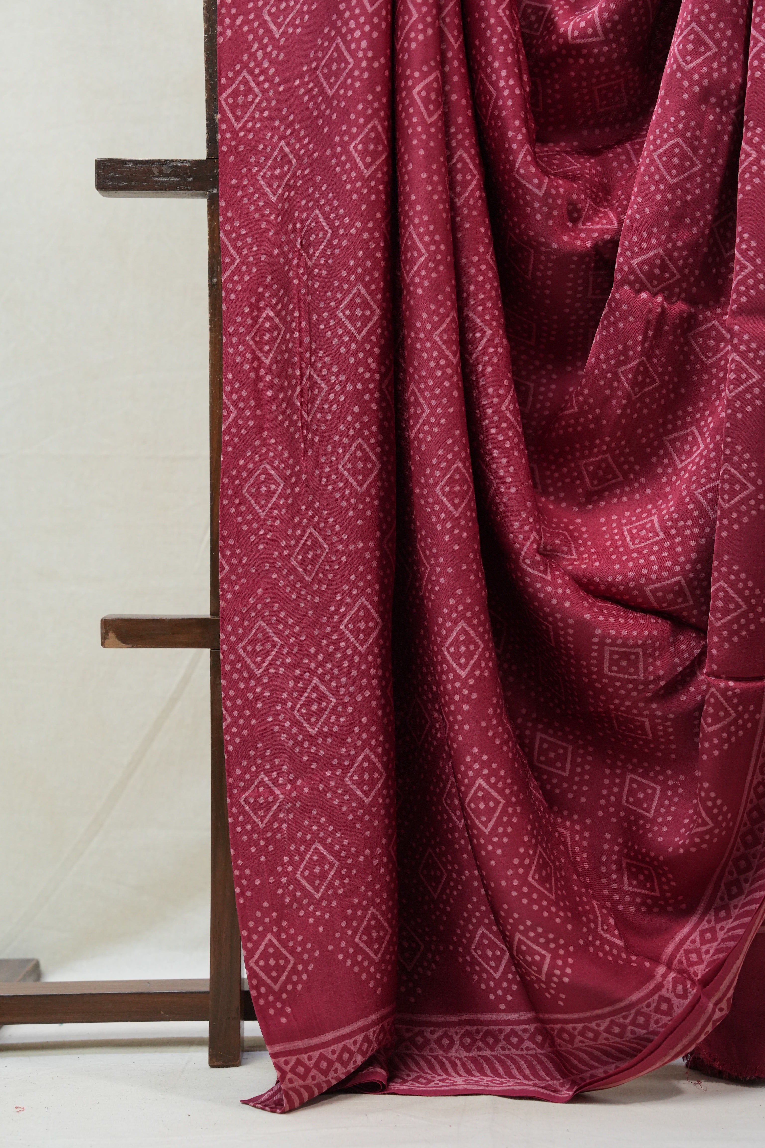 Light Wine HBP Modal Silk Saree - SRLWMSS342