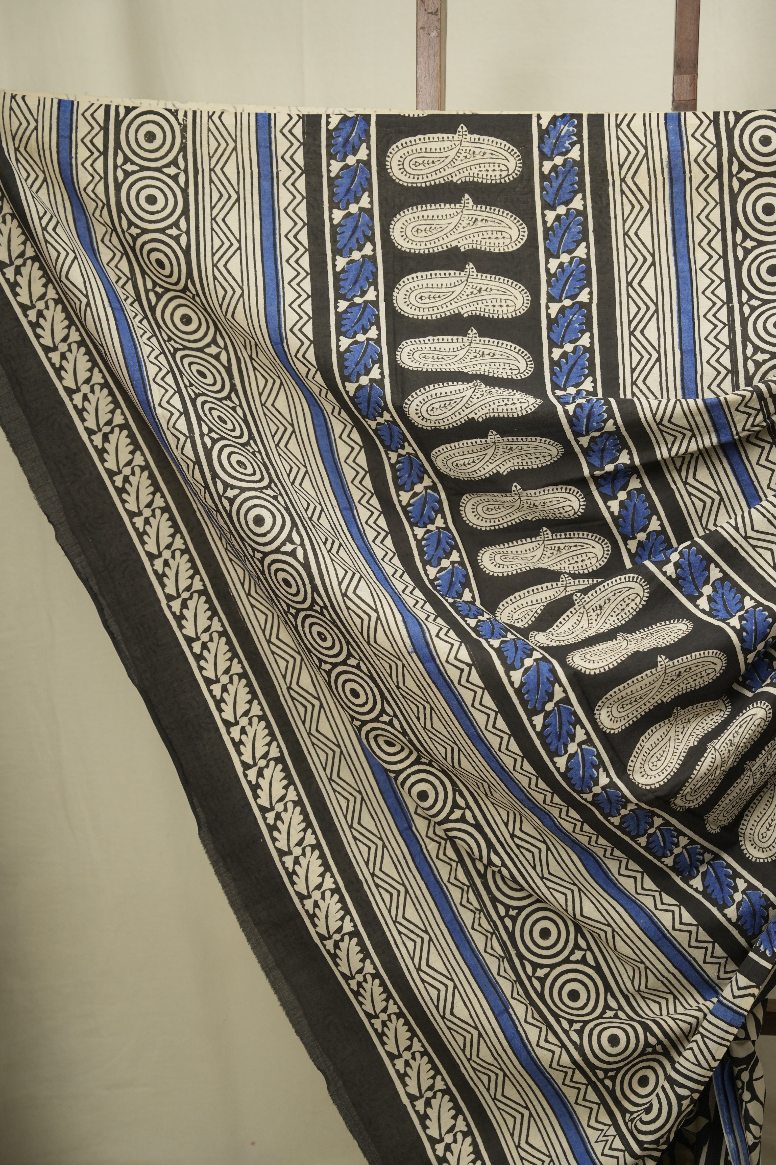 Black HBP Cotton Saree - SRBCS3605