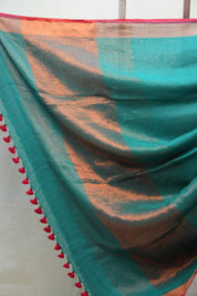 Green Plain Linen Saree With Red Tassels - SRGPLS284