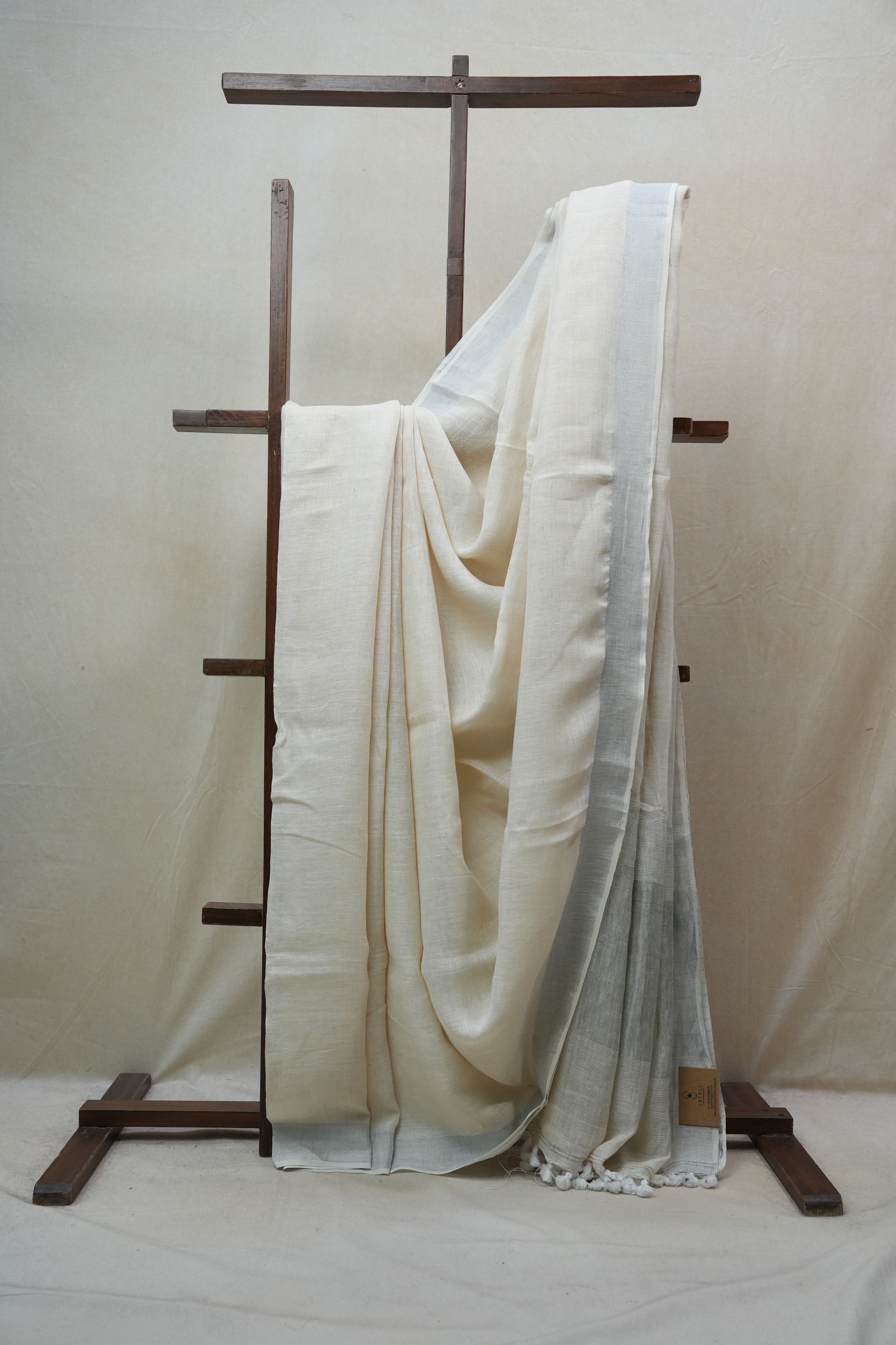 Off White  Plain Linen Saree With White Tassels - SROWPLS296