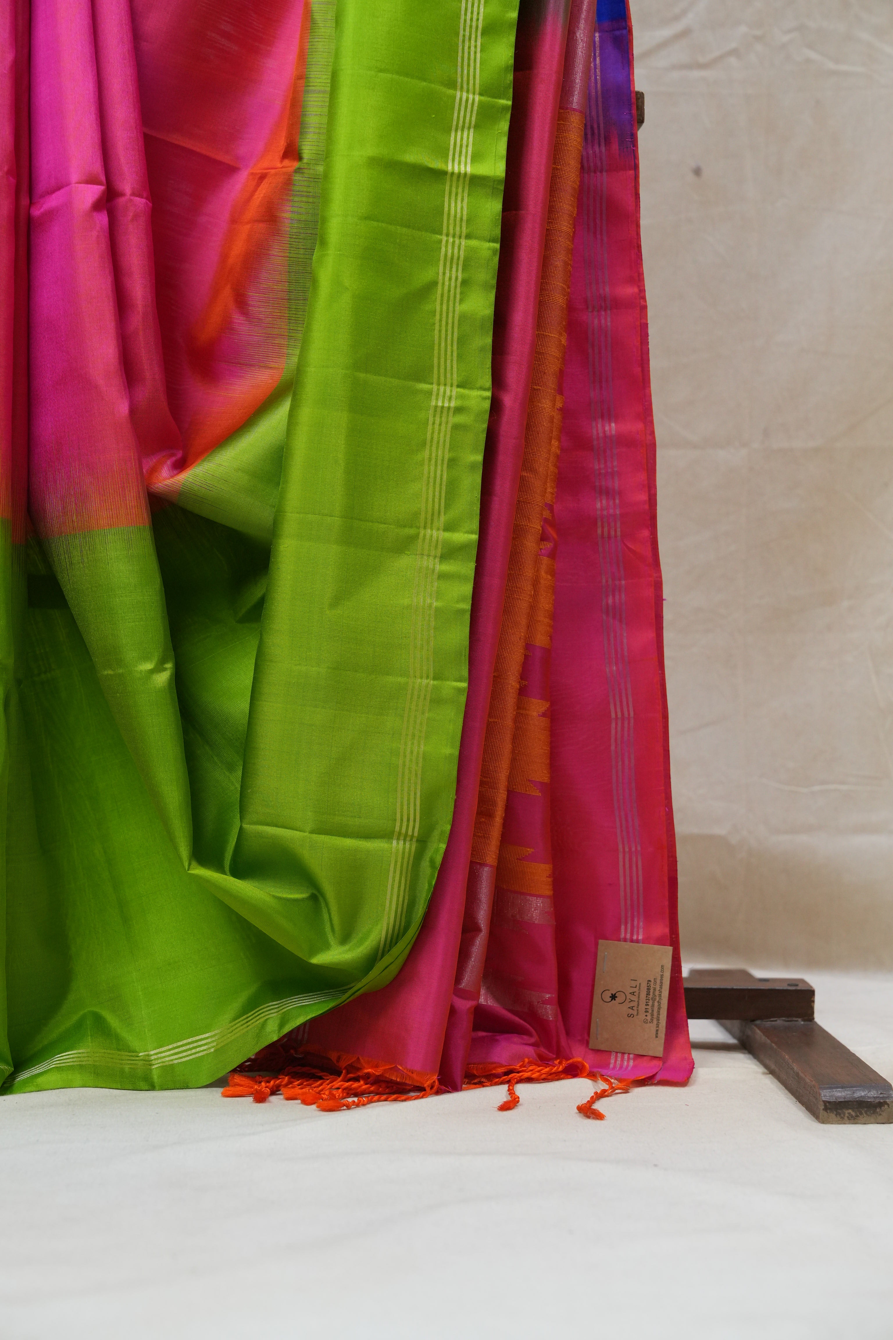 Green Soft Silk Saree - SRGSSS234