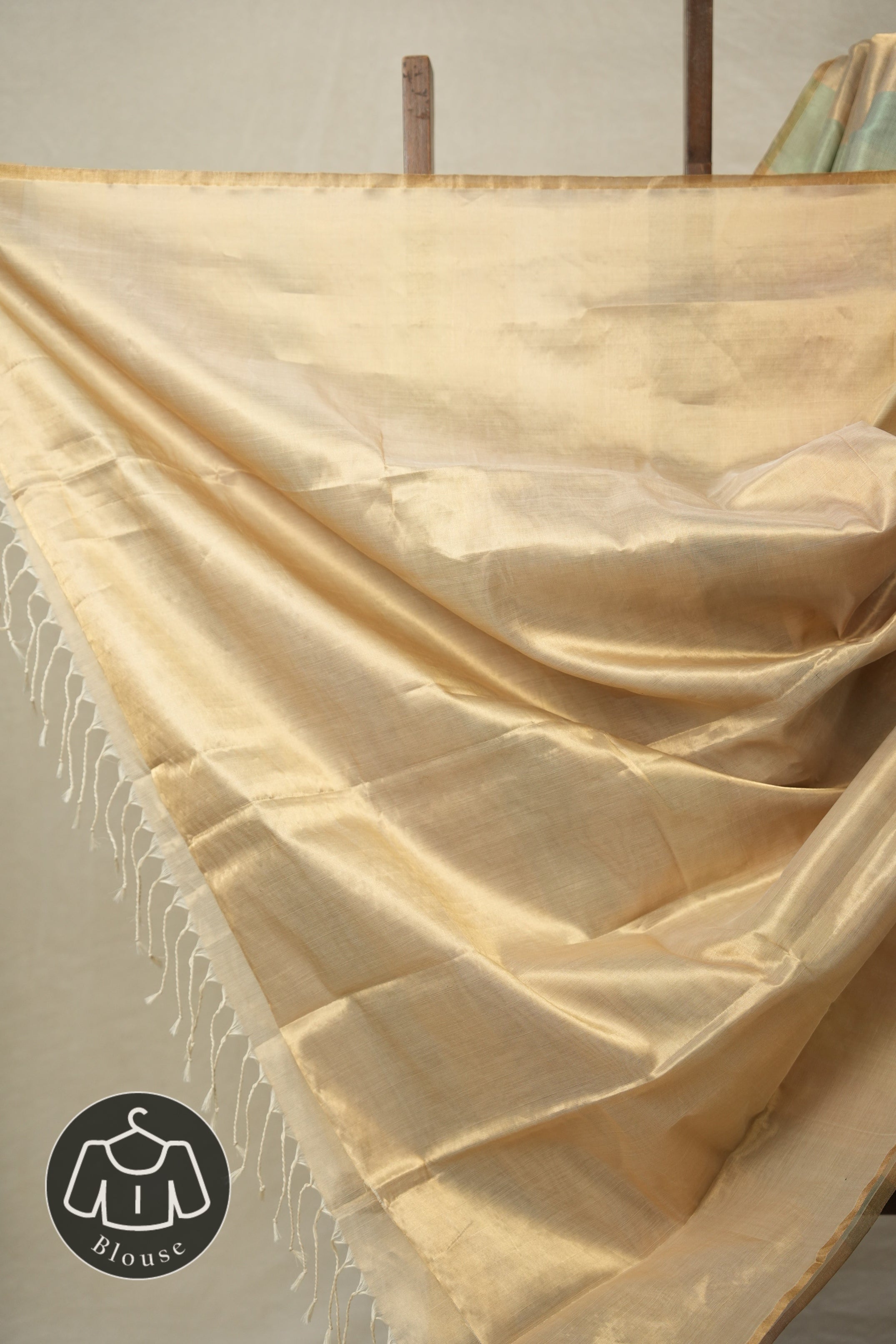 Multi Colour Maheshwari Tissue Saree - SRMCMTS679