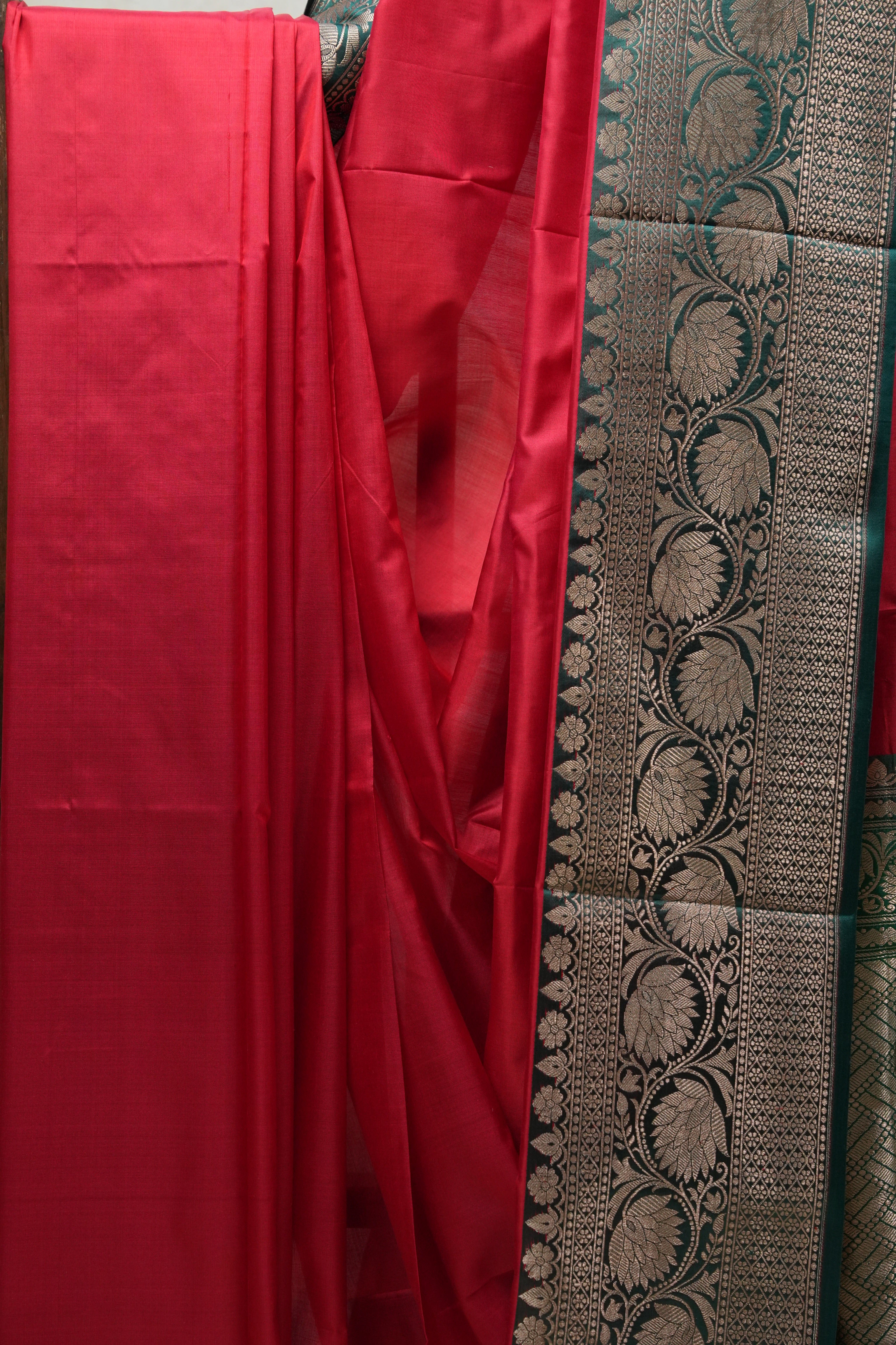 Red Banarasi Silk Saree - SRRBSS696