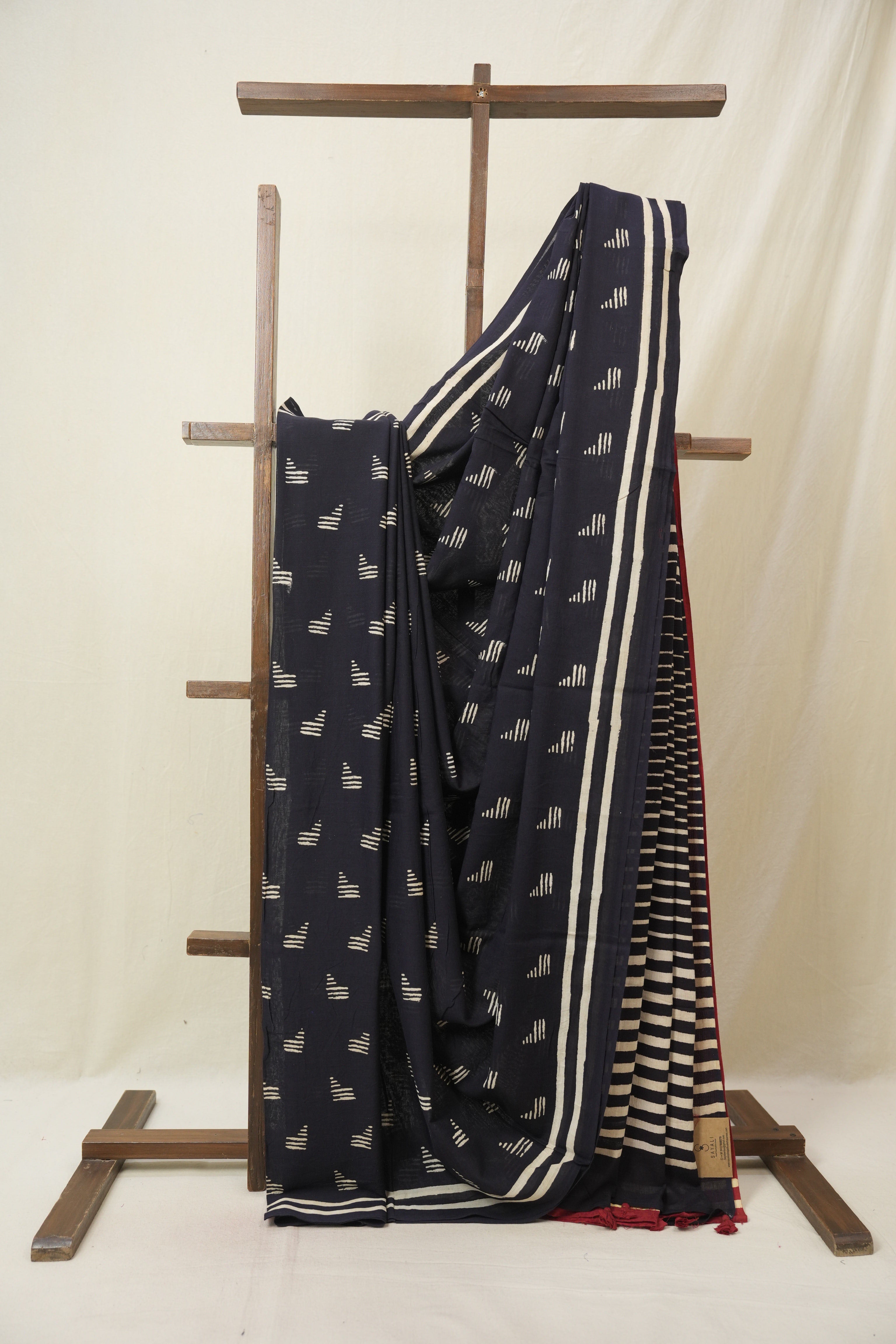 Black HBP Cotton Saree - SRBCS3281