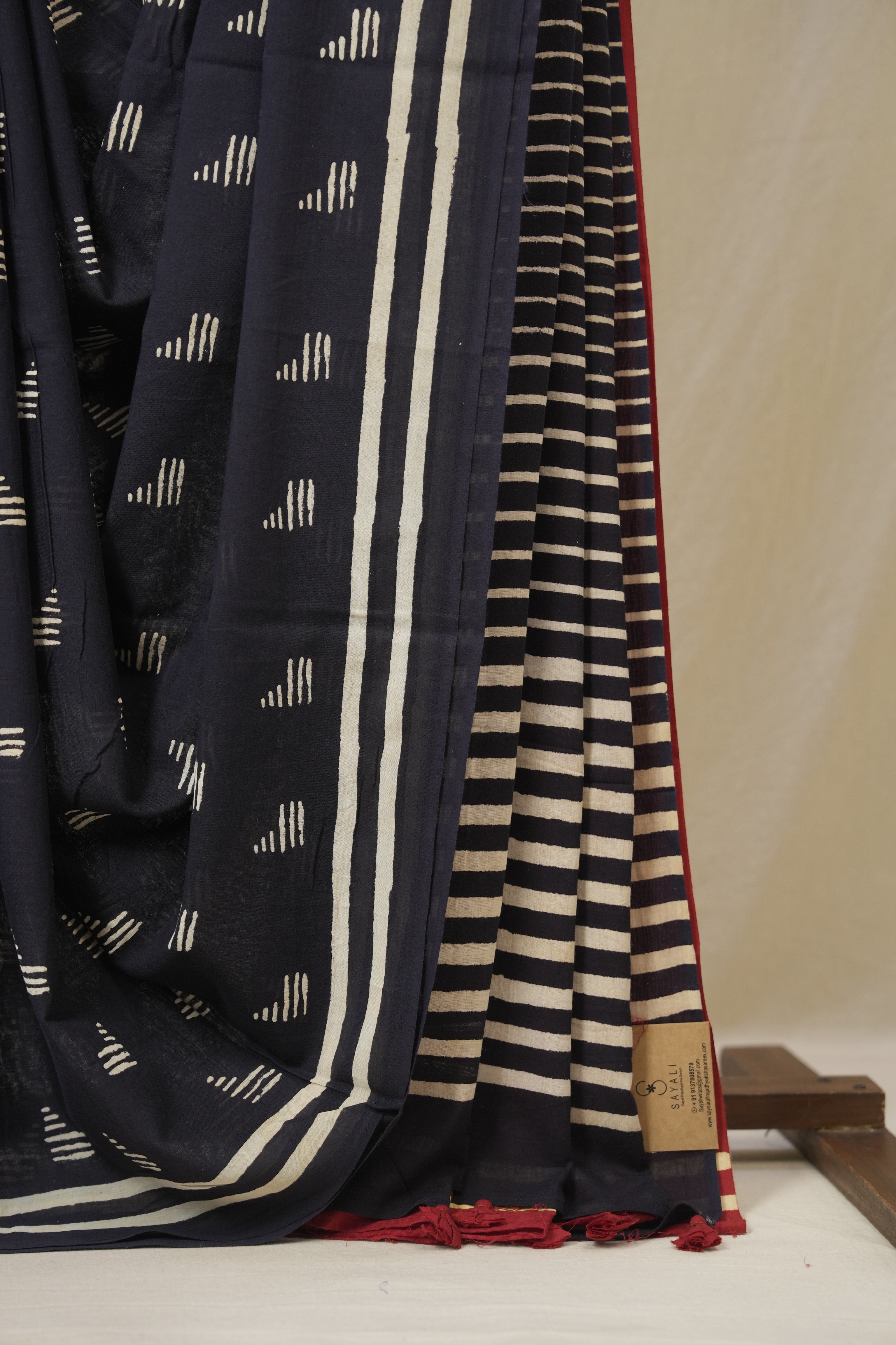 Black HBP Cotton Saree - SRBCS3281