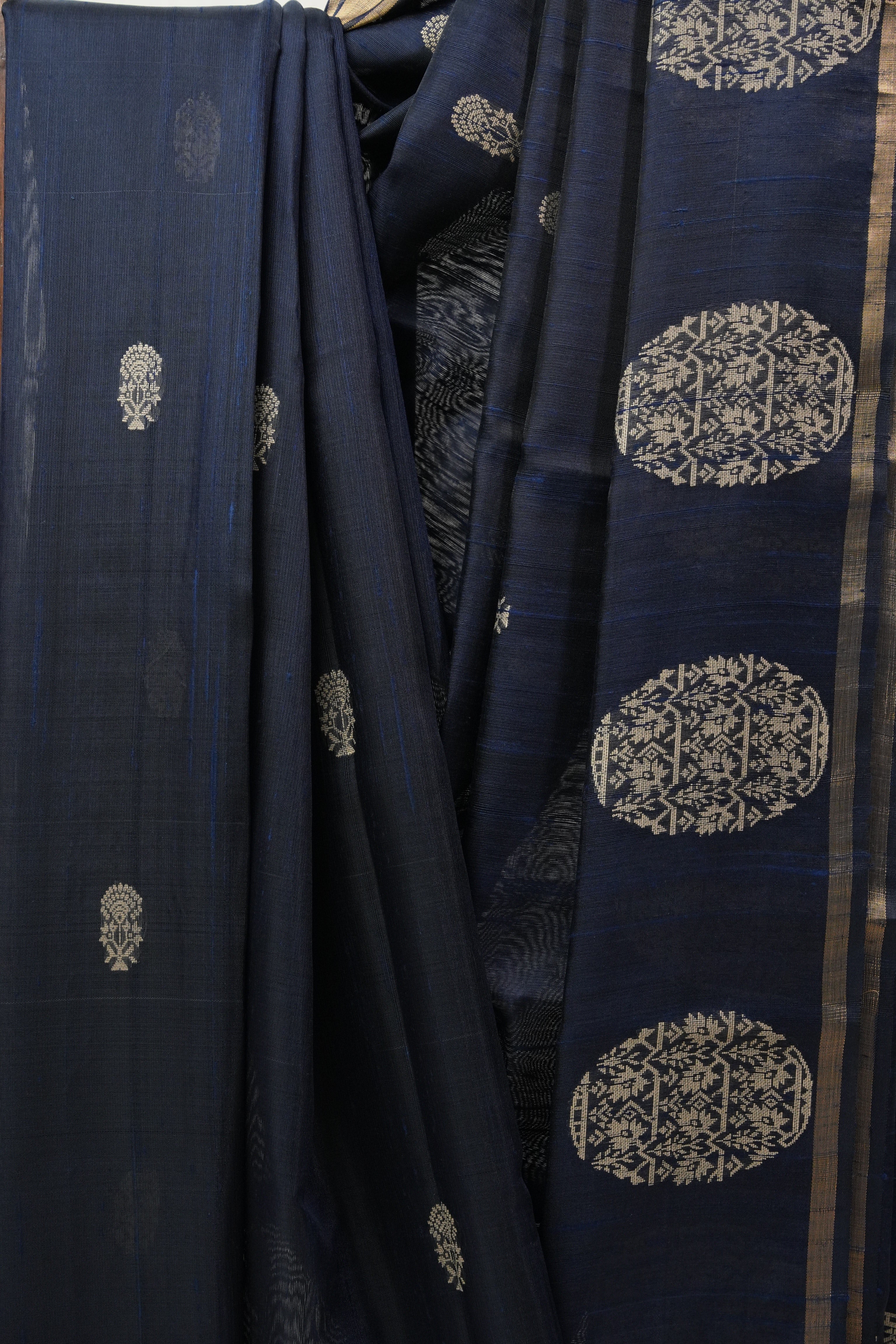 Midnight Blue Raw Silk Saree - SRMBRSS685