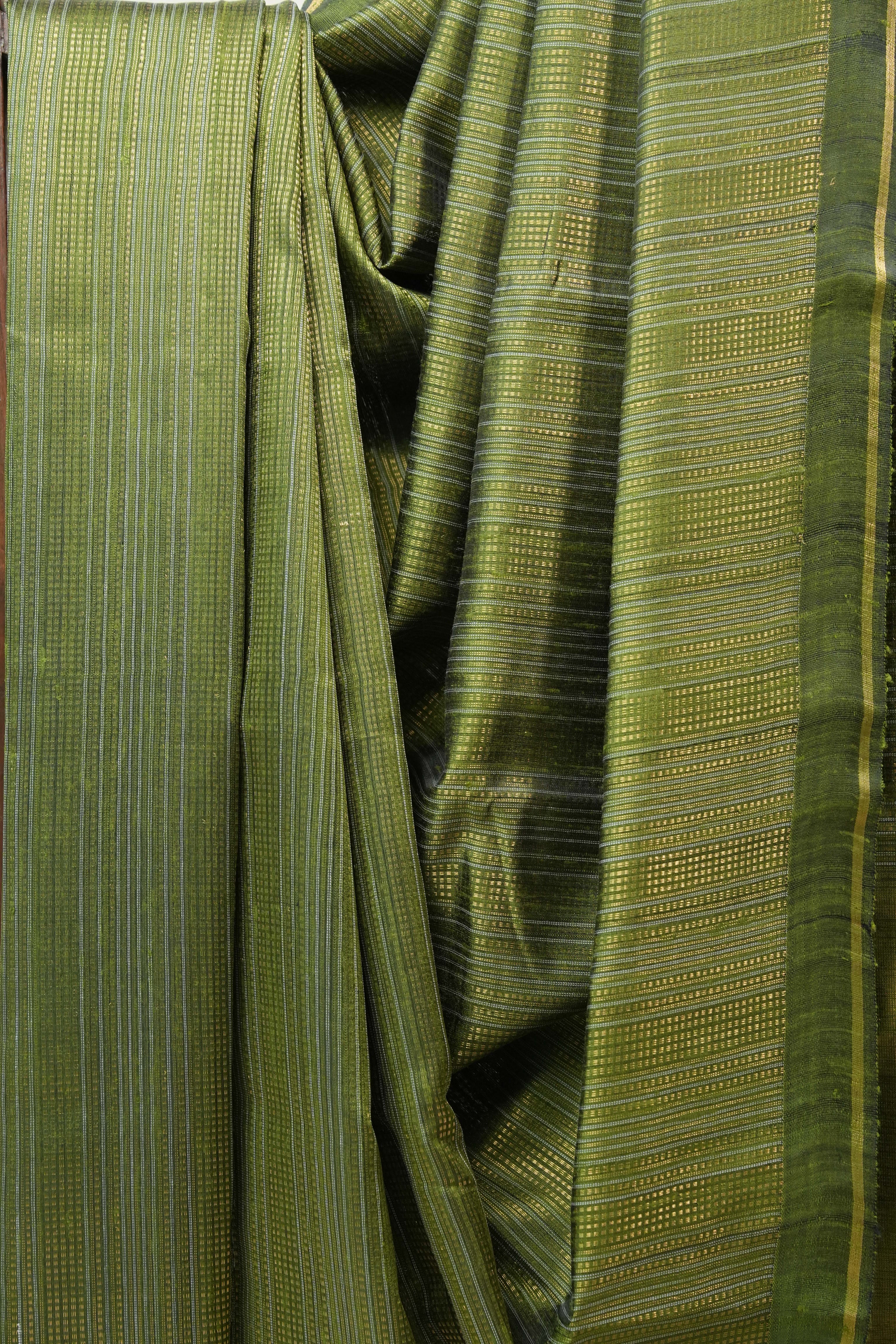 Green Raw Silk Saree - SRGRSS657