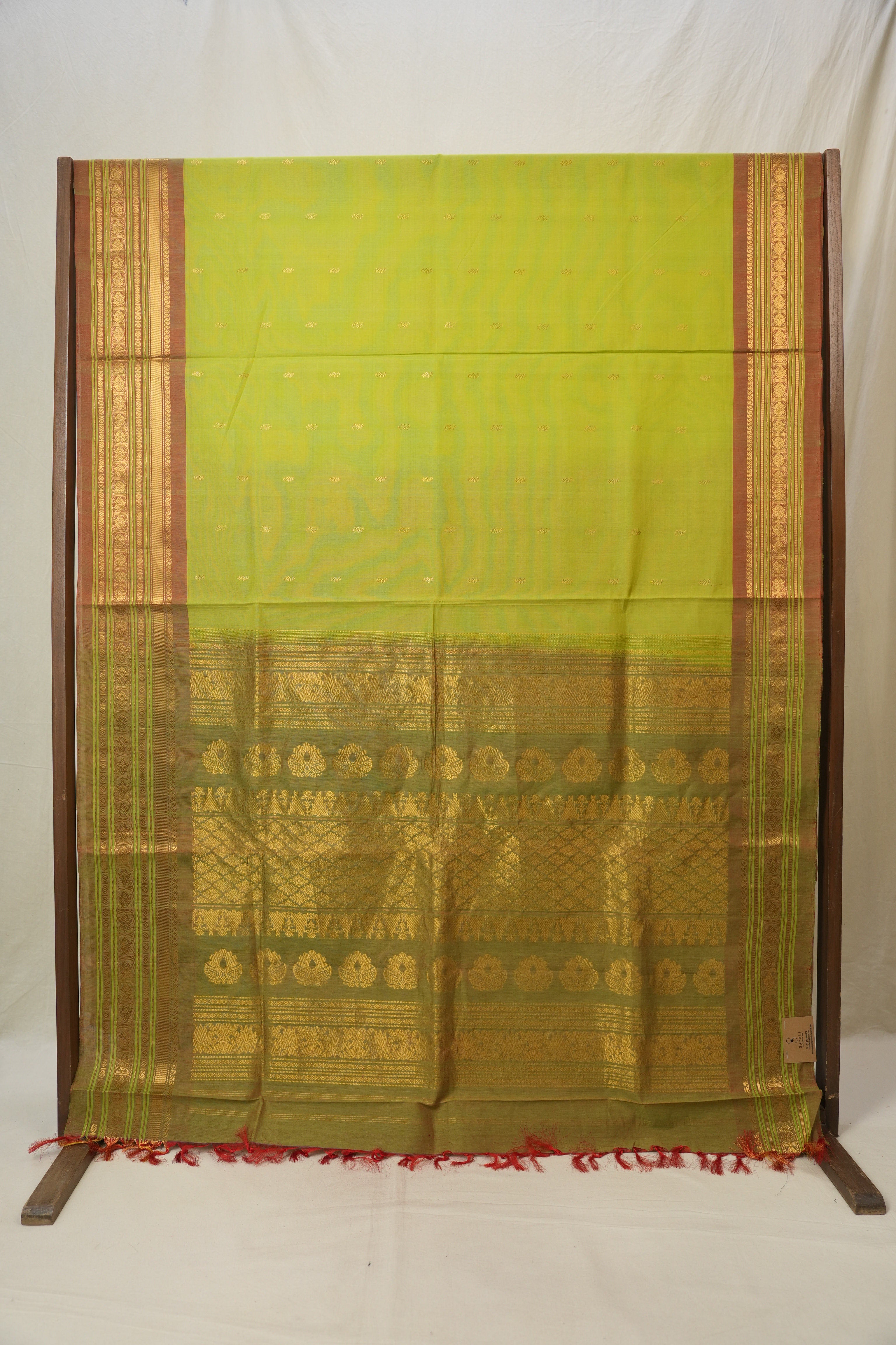Parrot Green Gadwal Cotton Silk Saree - SRPGGCSS153