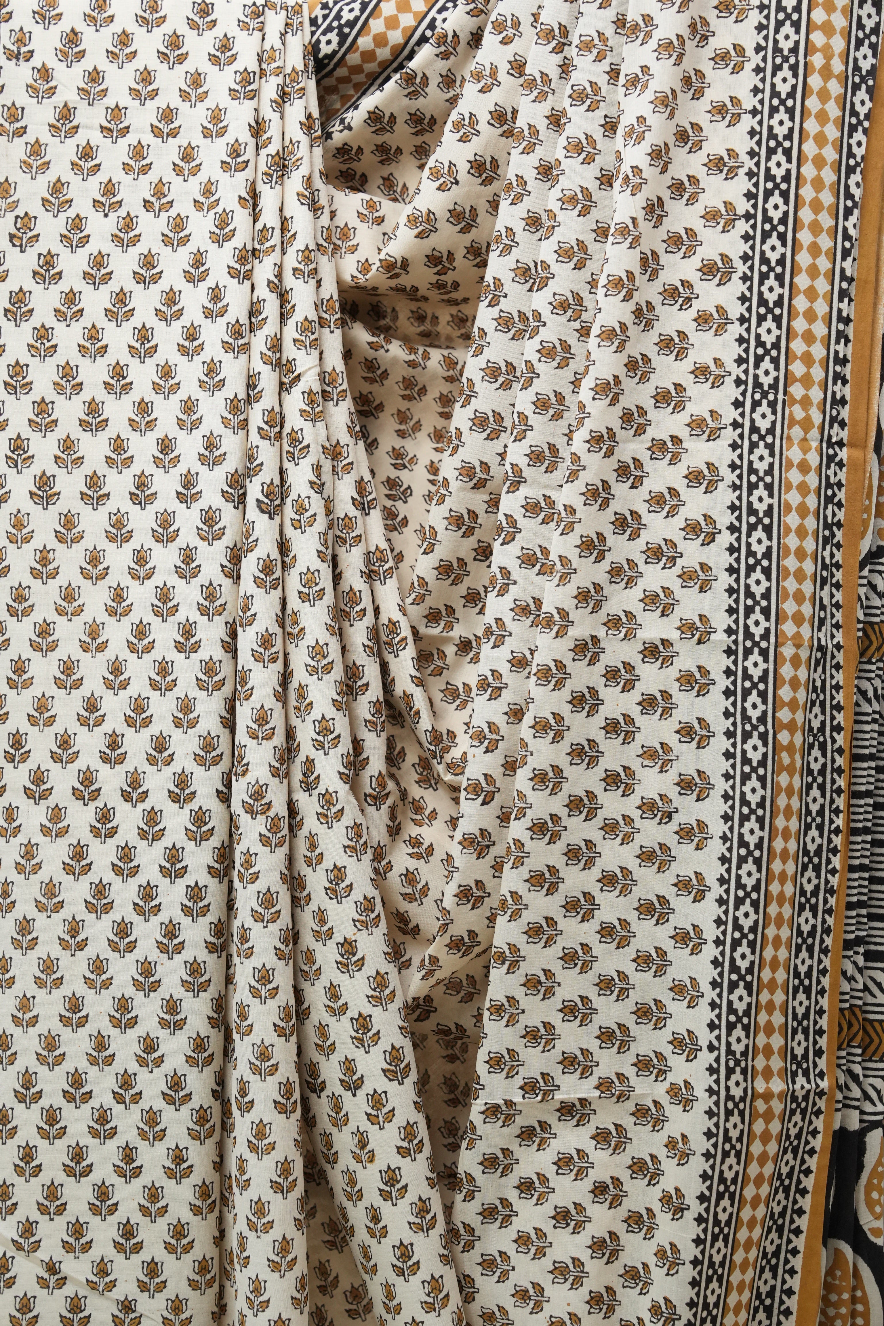 Cream HBP Cotton Saree - SRCCS2567