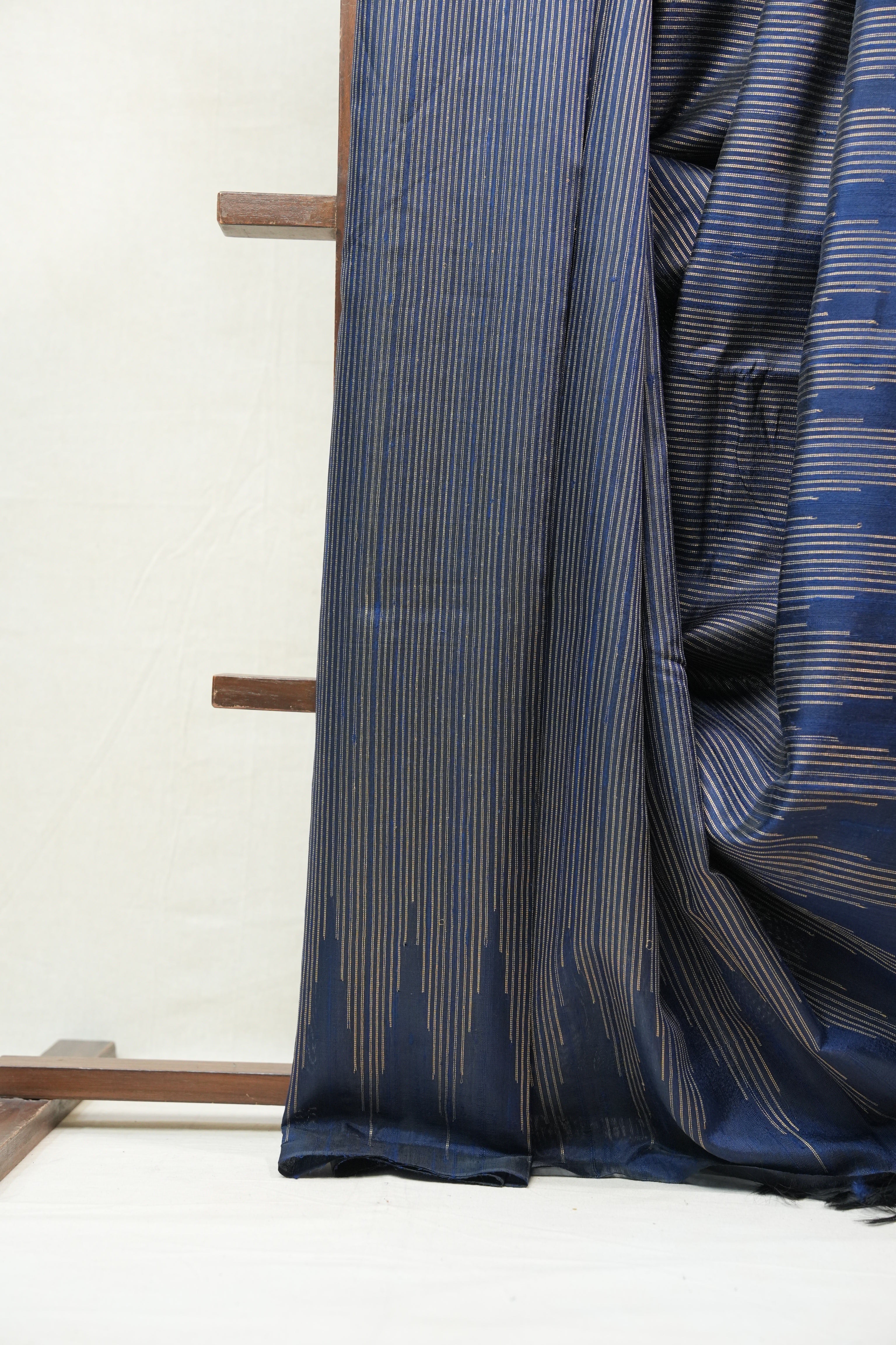 Navy Blue Raw Silk Saree - SRNBRSS704