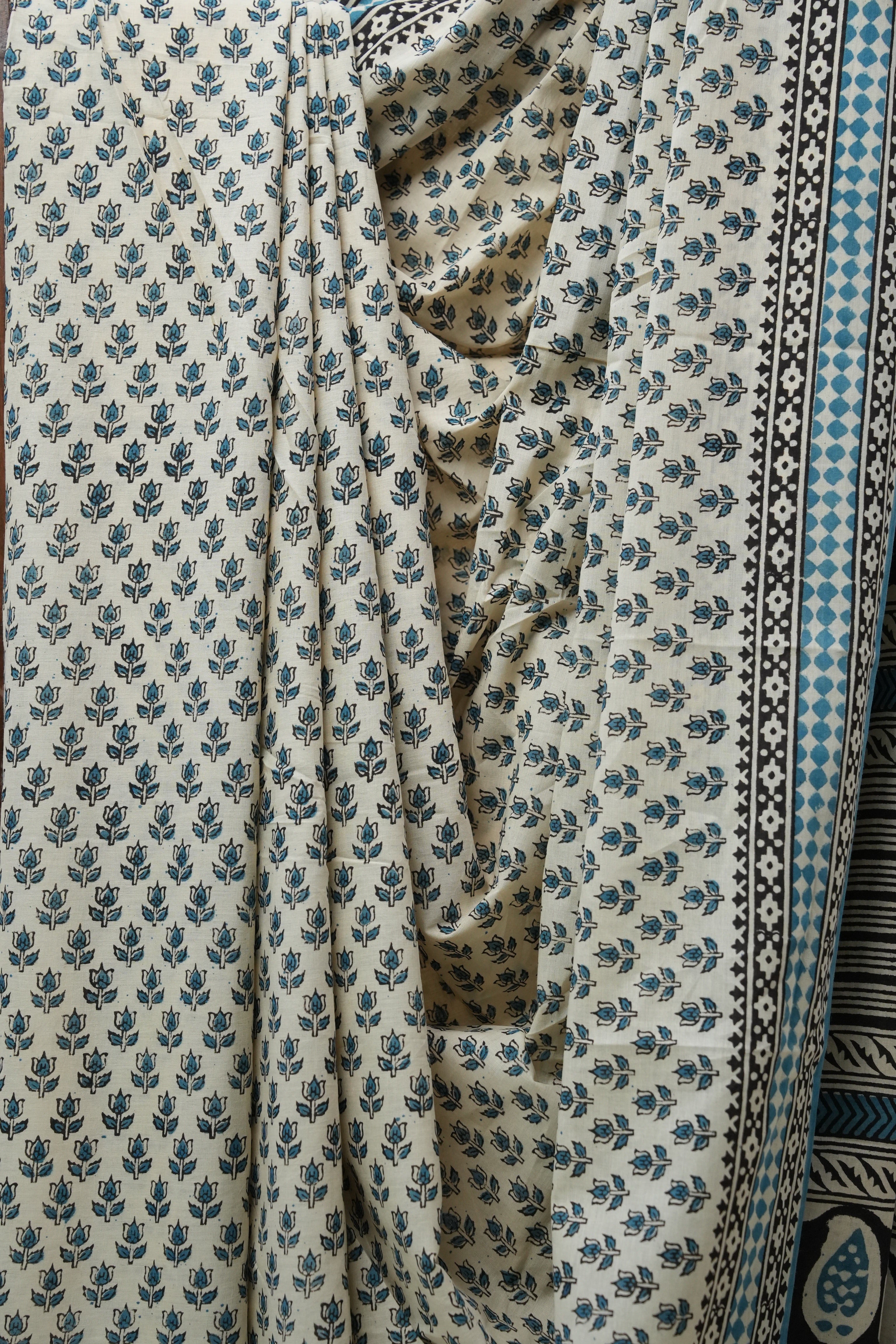 Cream HBP Cotton Saree - SRCCS2568