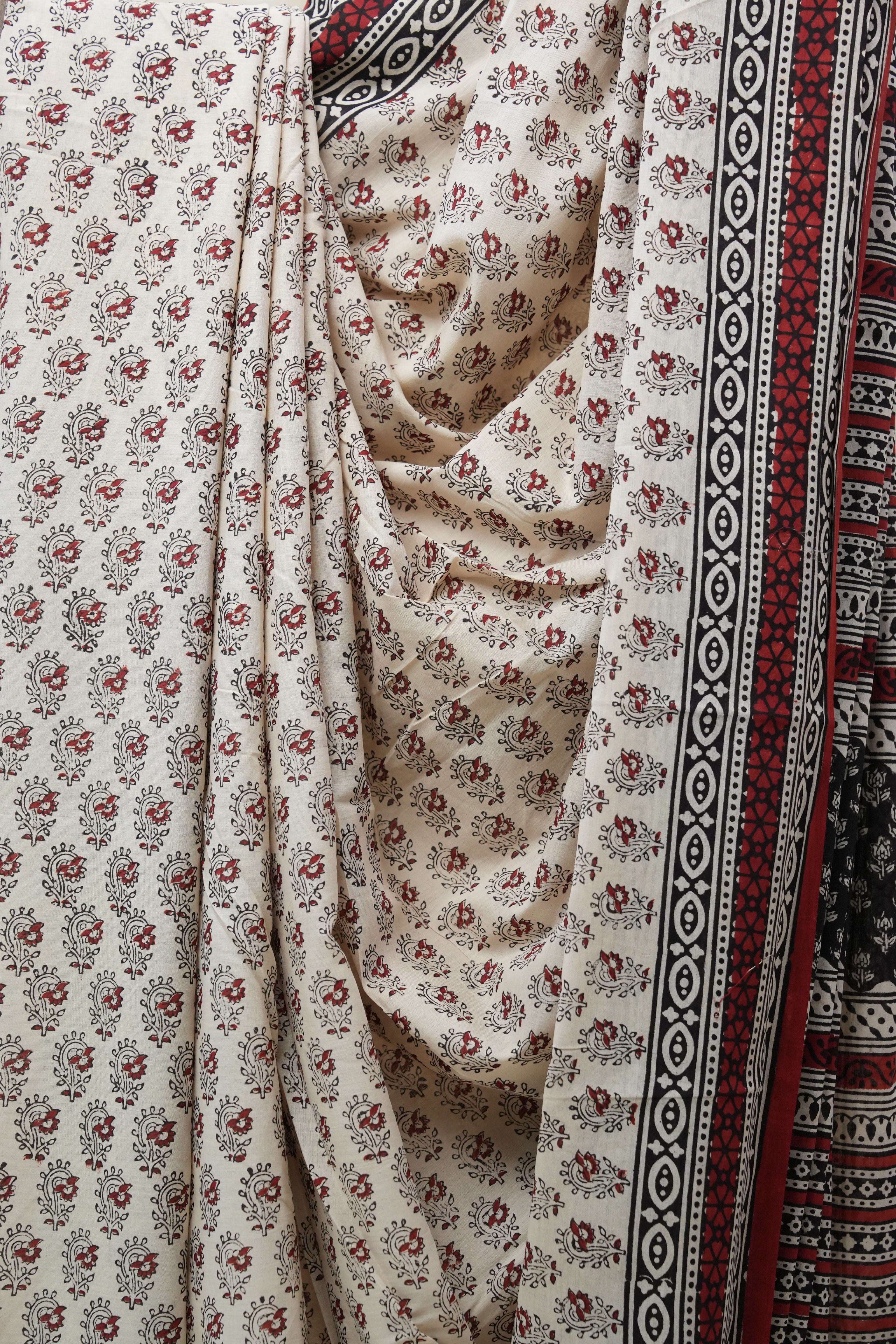 Cream HBP Cotton Saree - SRCCS2563