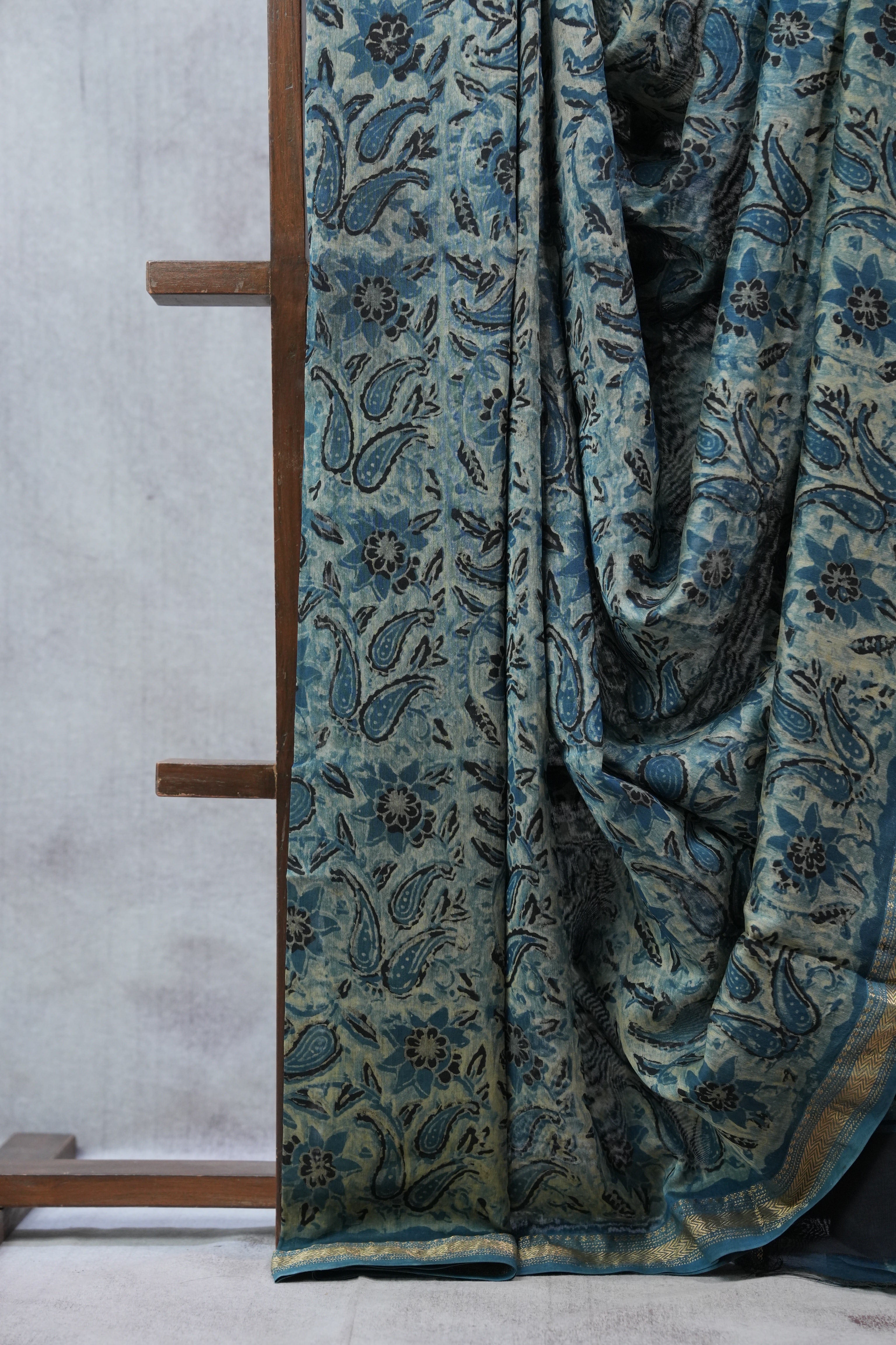 Blue HBP Cotton Silk Saree With Maheshwari Border - SRBCSS1035