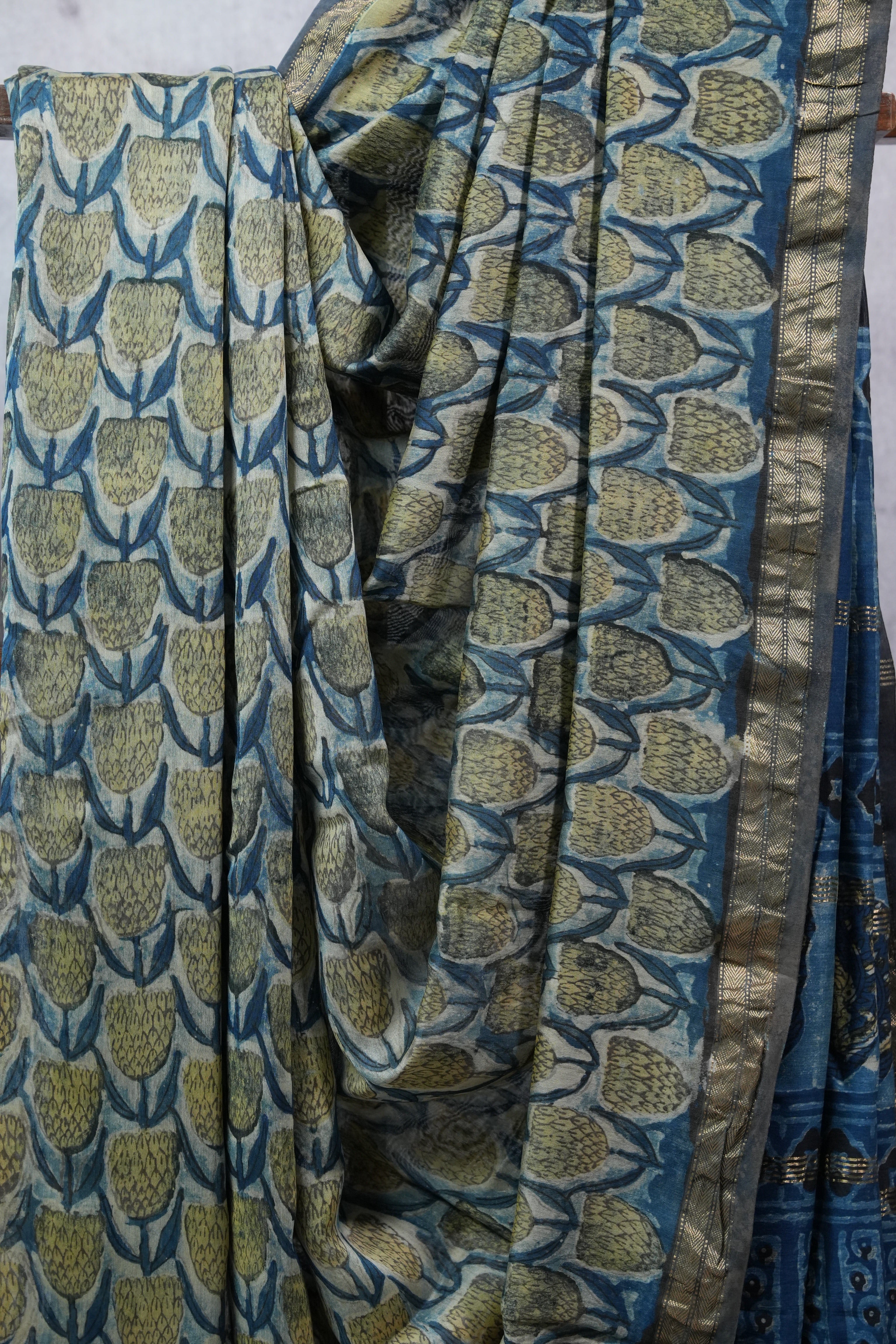 Cream HBP Cotton Silk Saree With Maheshwari Border - SRCCSS1040