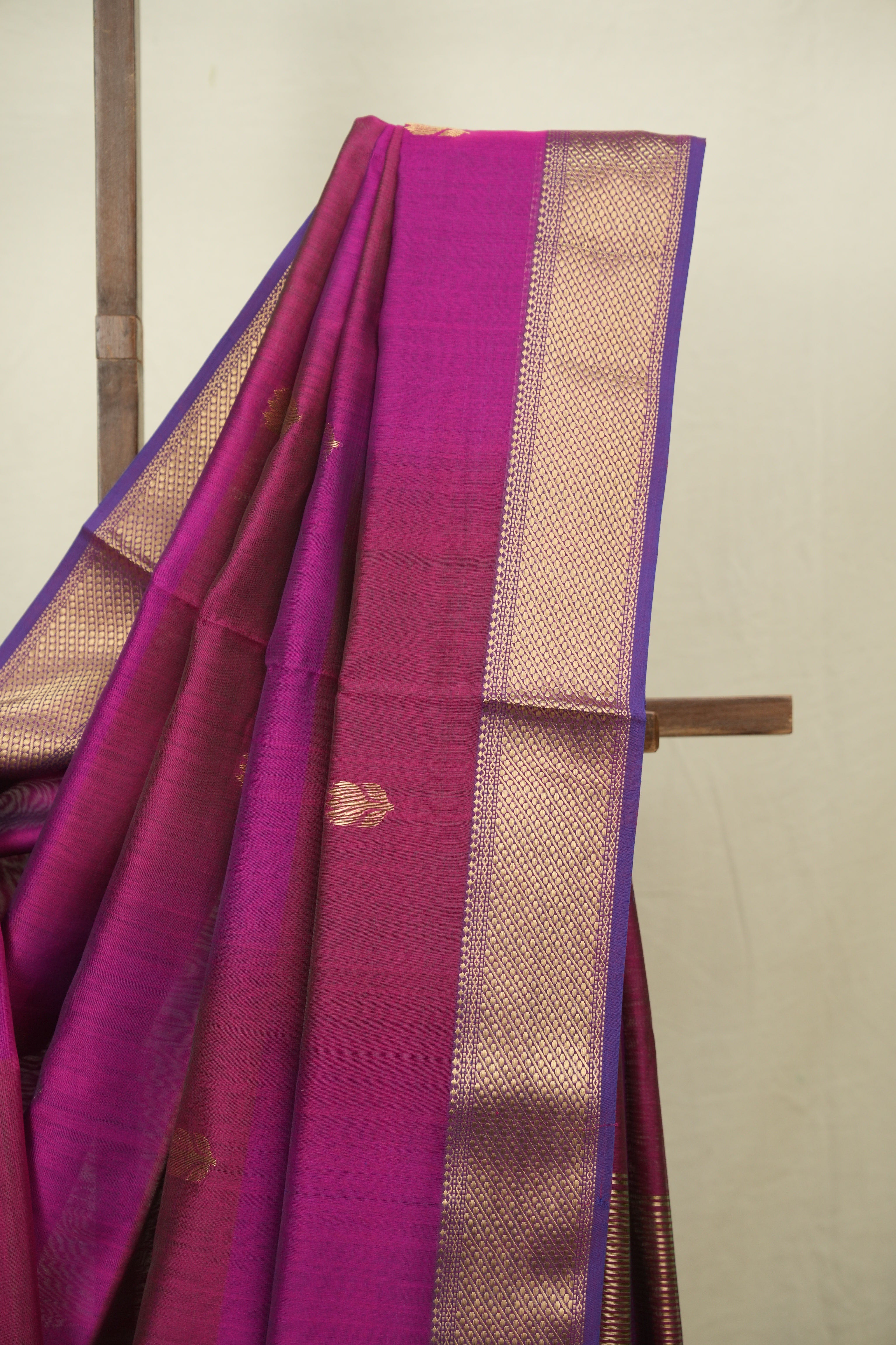 Dual Tone Magenta Maheshwari Saree - SRDTMMS1323