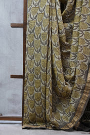 Cream HBP Cotton Silk Saree With Maheshwari Border - SRCCSS1013