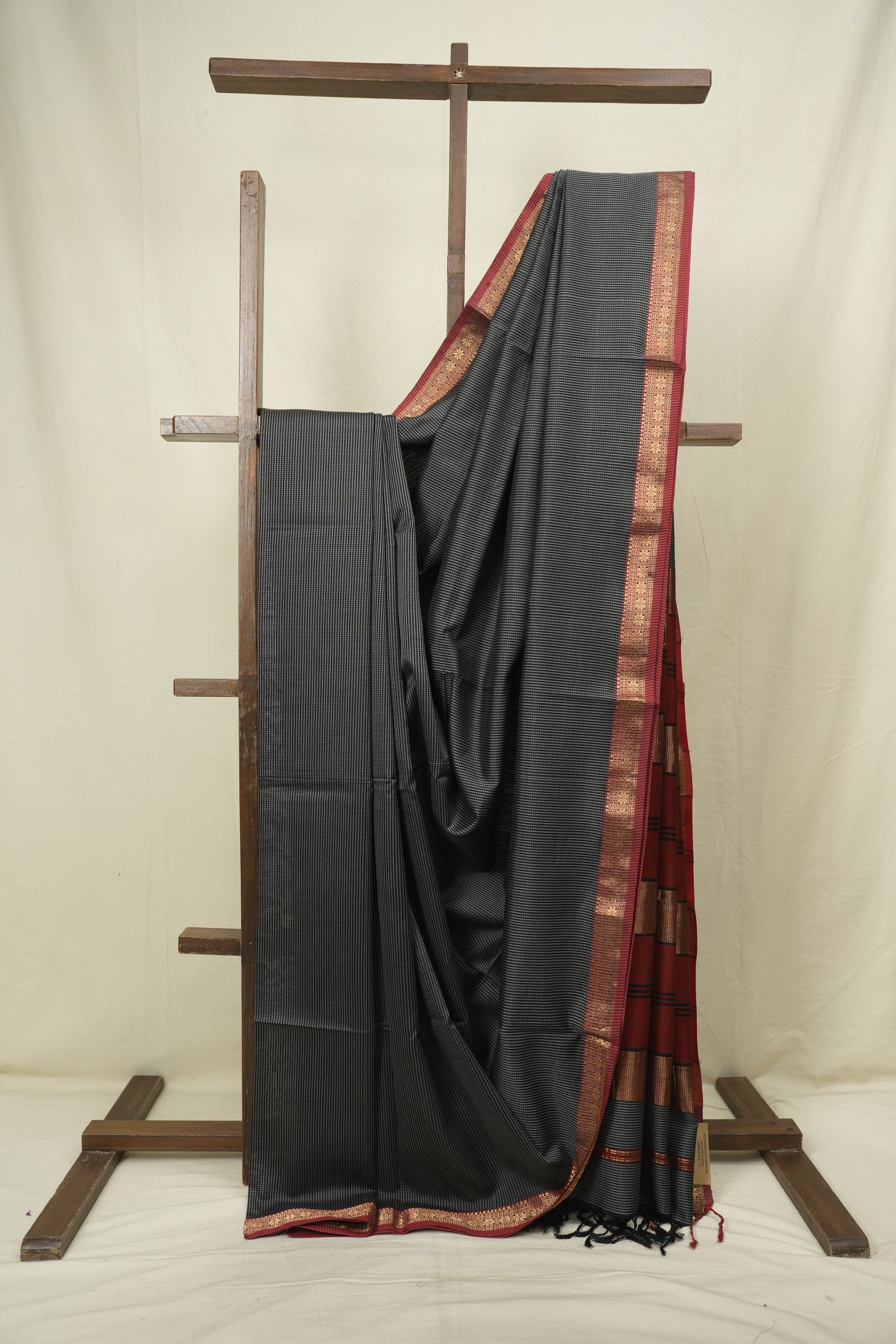 Grey-Black Maheshwari Saree - SRGBMS1343