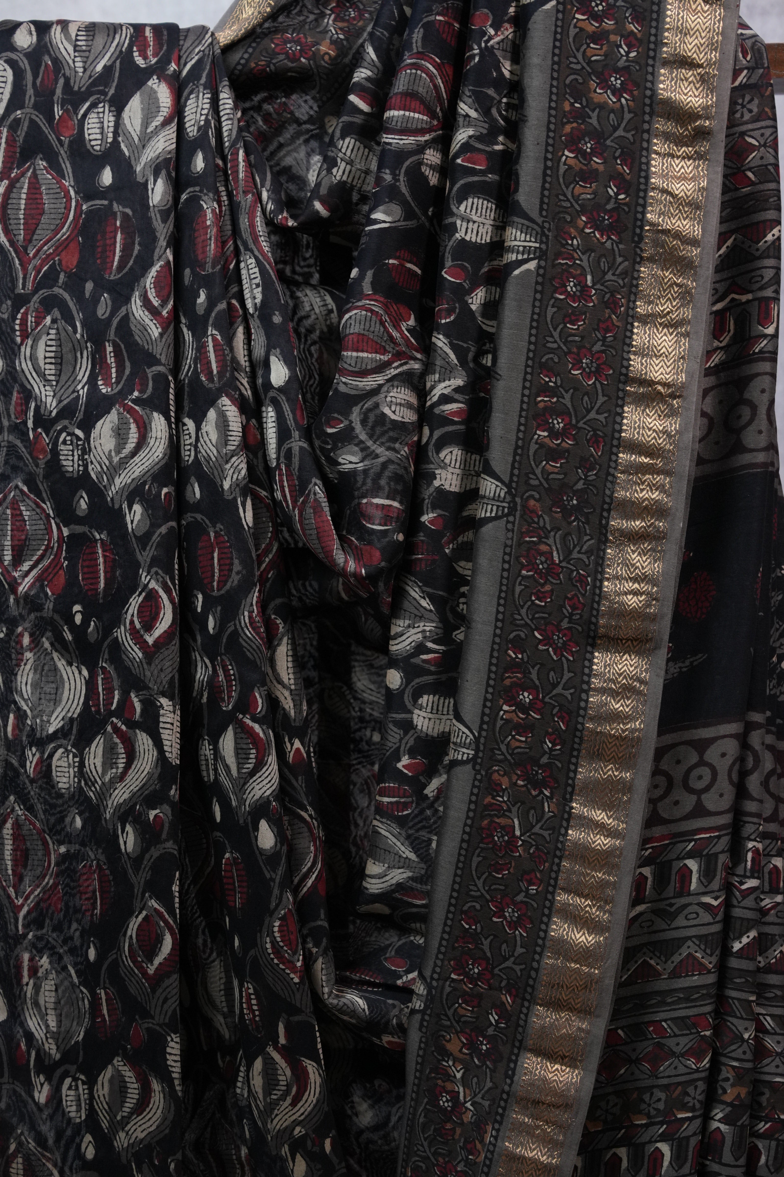 Black HBP Cotton Silk Saree With Maheshwari Border - SRBCSS1050