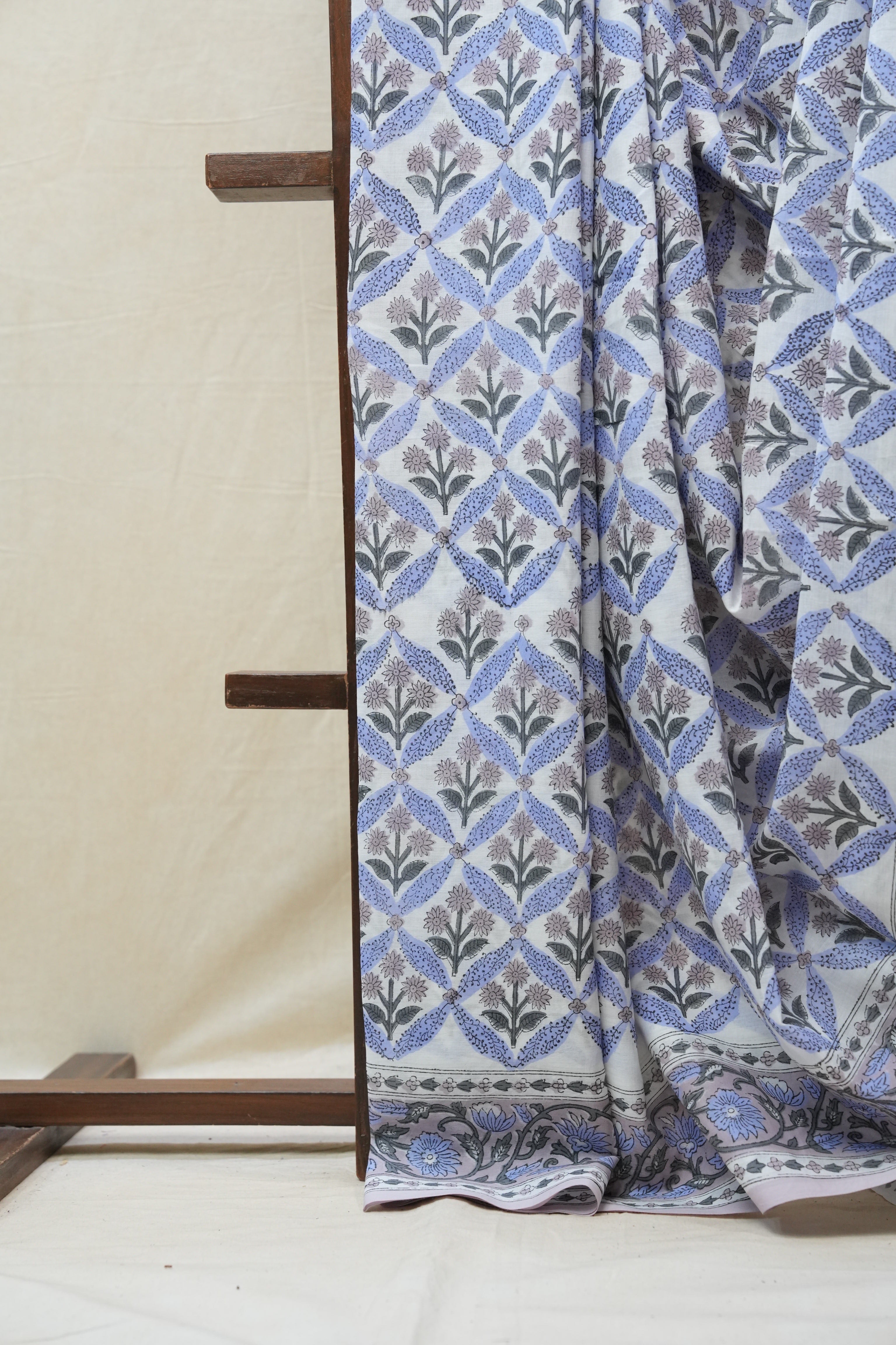 White HBP Cotton Saree - SRWCS2571