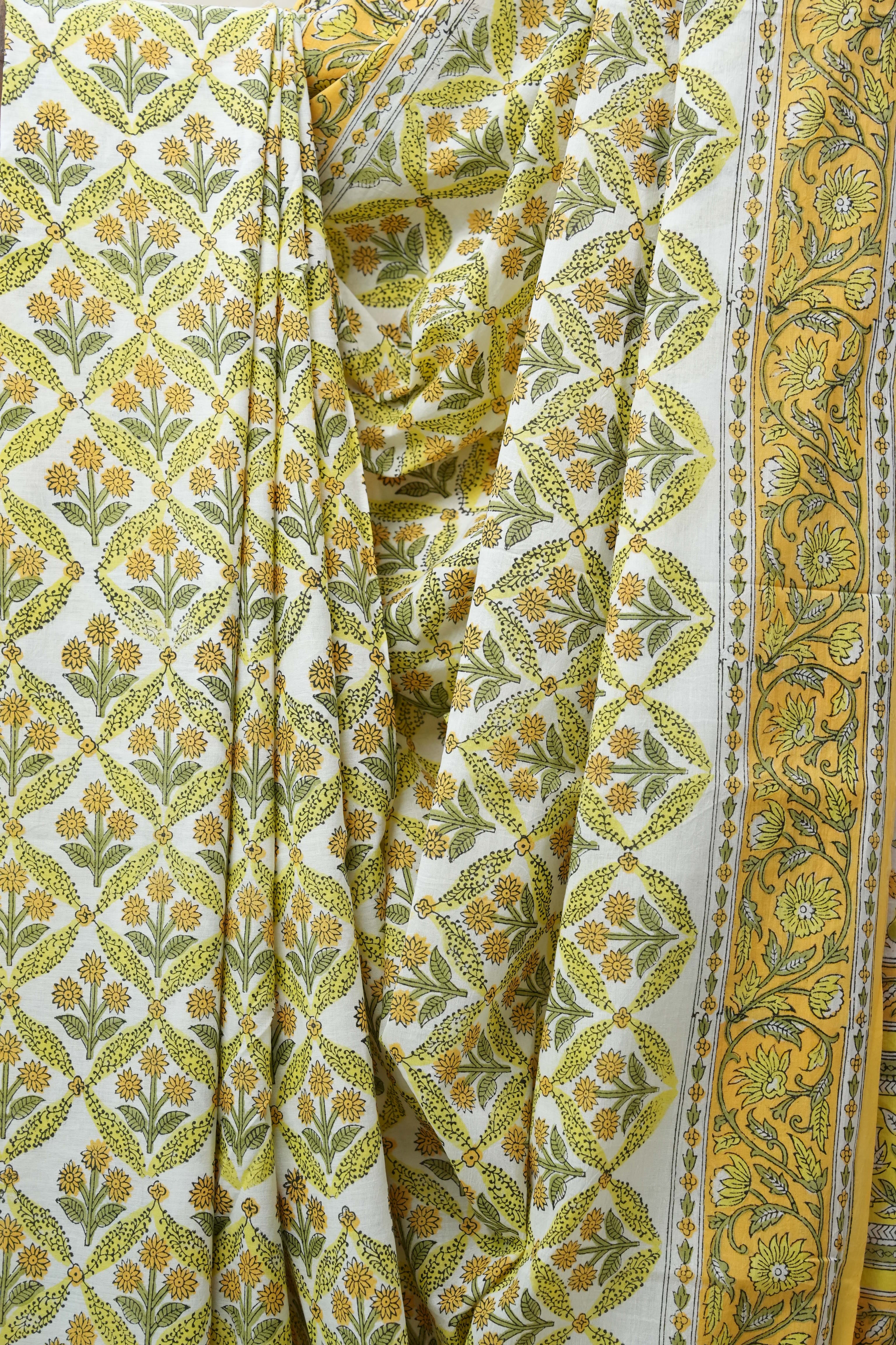 White HBP Cotton Saree - SRWCS2607