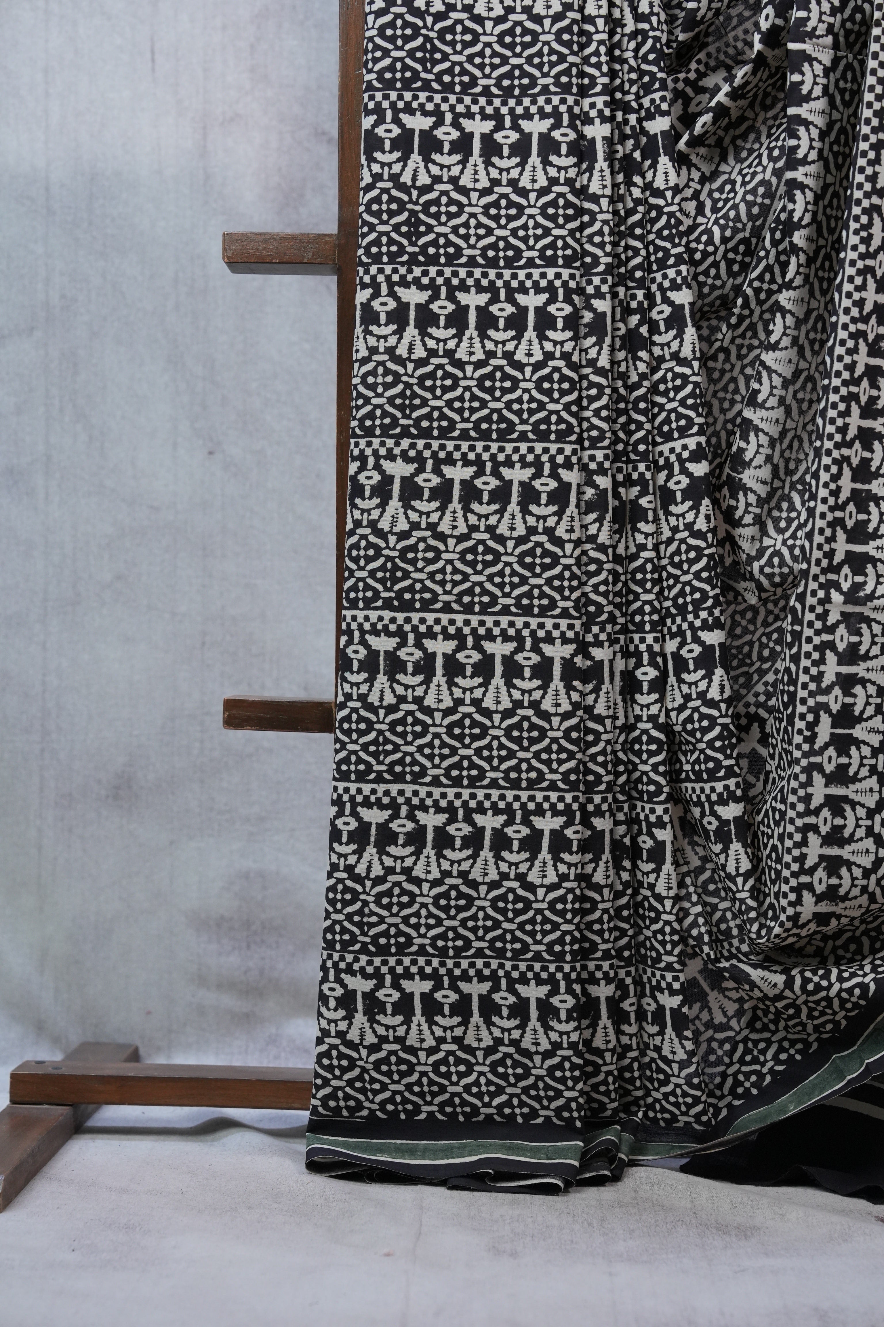 Black HBP Cotton Saree - SRBCS2332