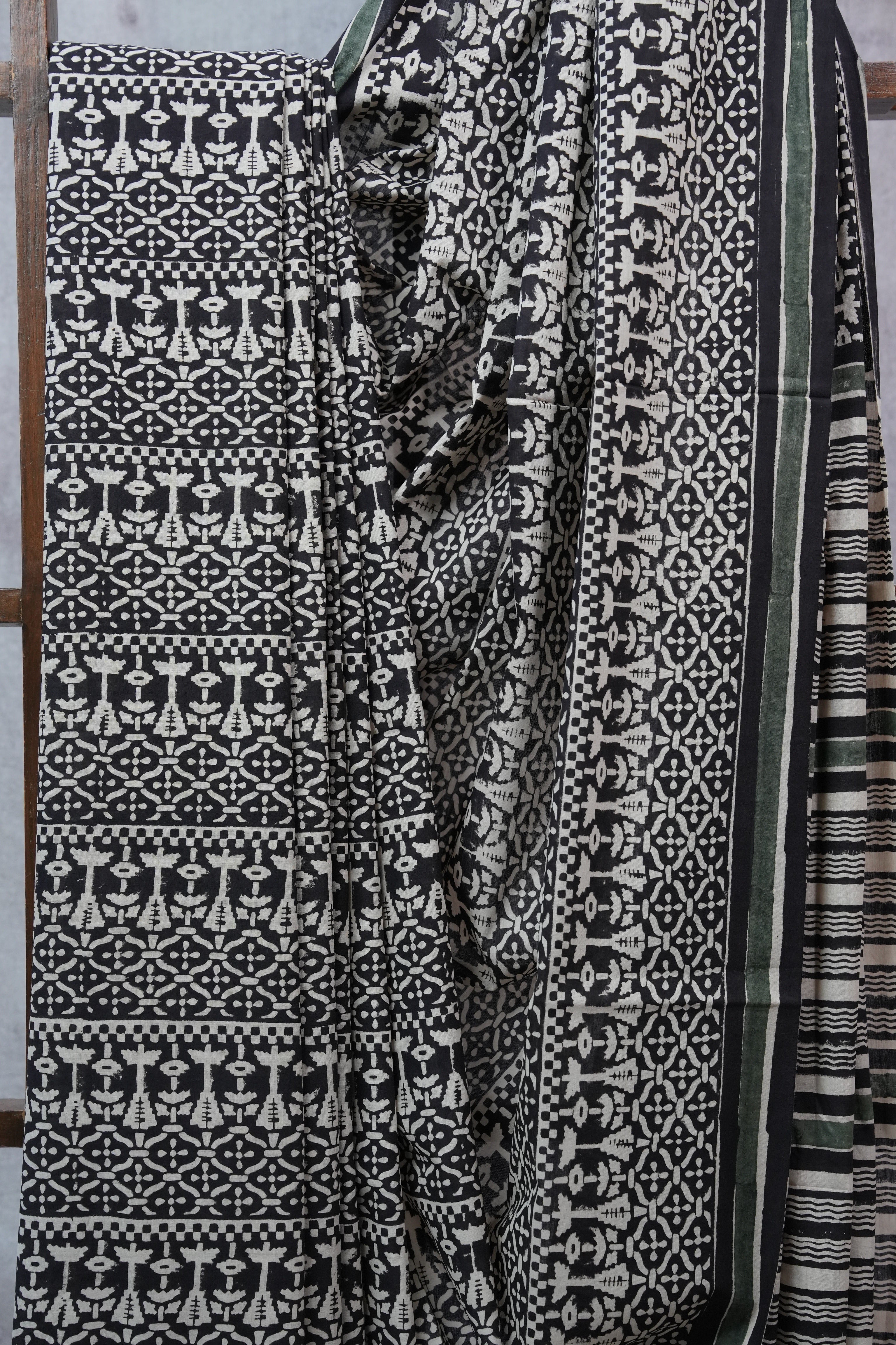 Black HBP Cotton Saree - SRBCS2332
