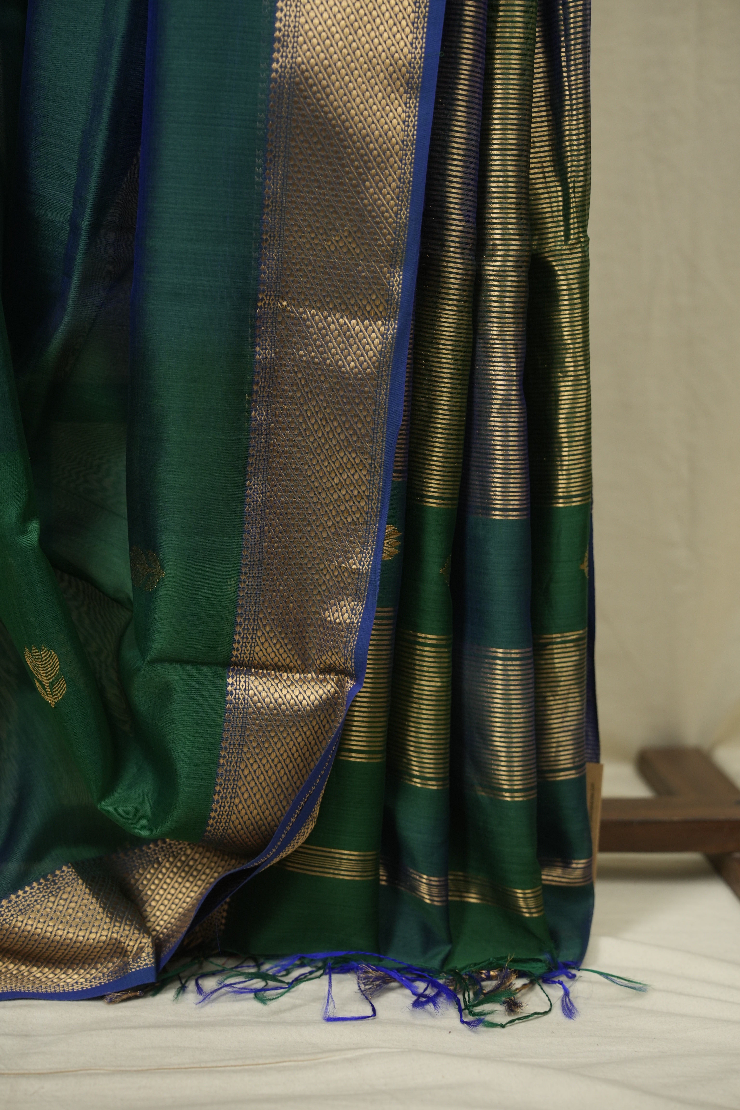 Dual Tone Green Maheshwari Saree - SRDTGMS1329