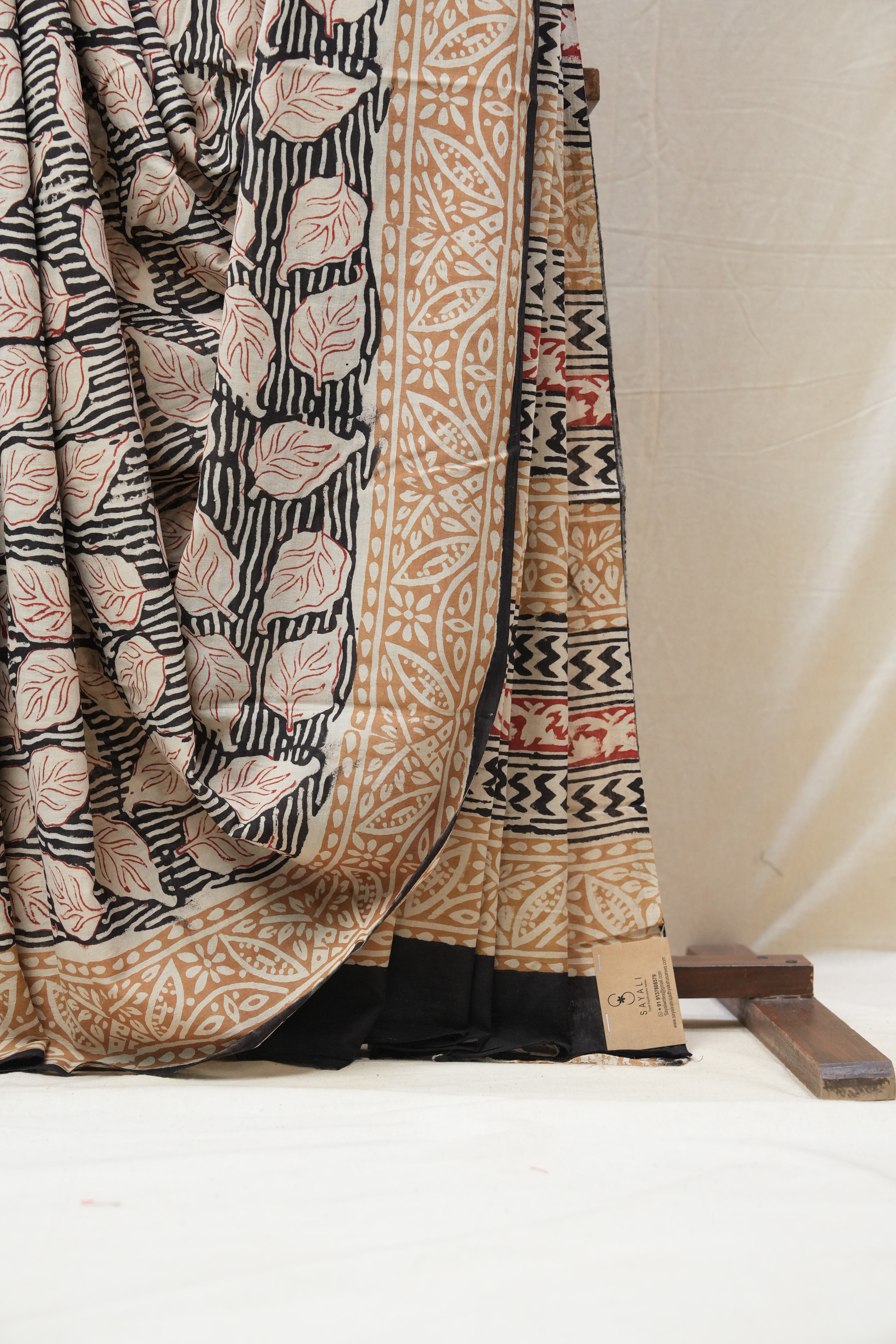 Cream HBP Cotton Saree - SRCCS2707