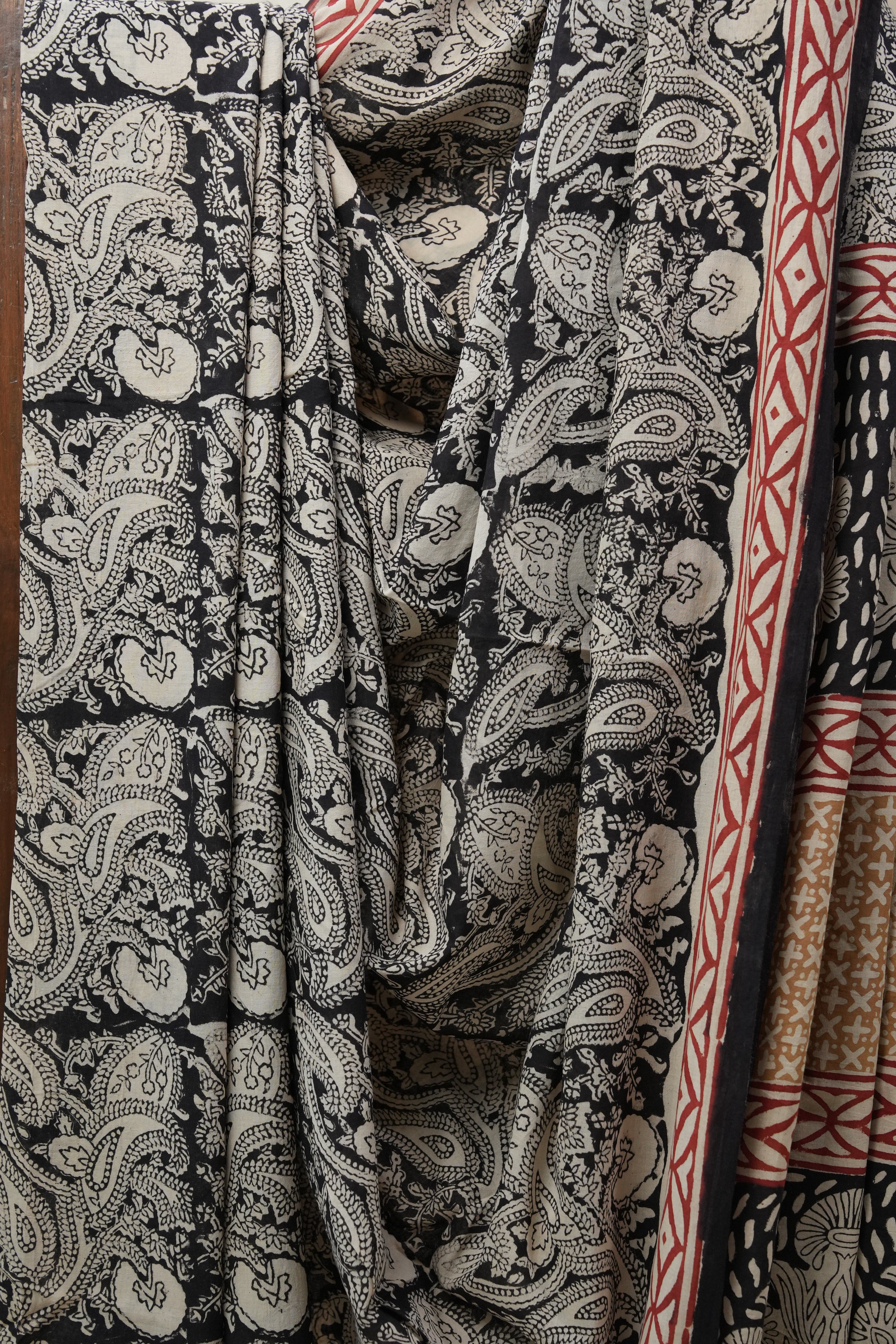 Black HBP Cotton Saree - SRBCS2625