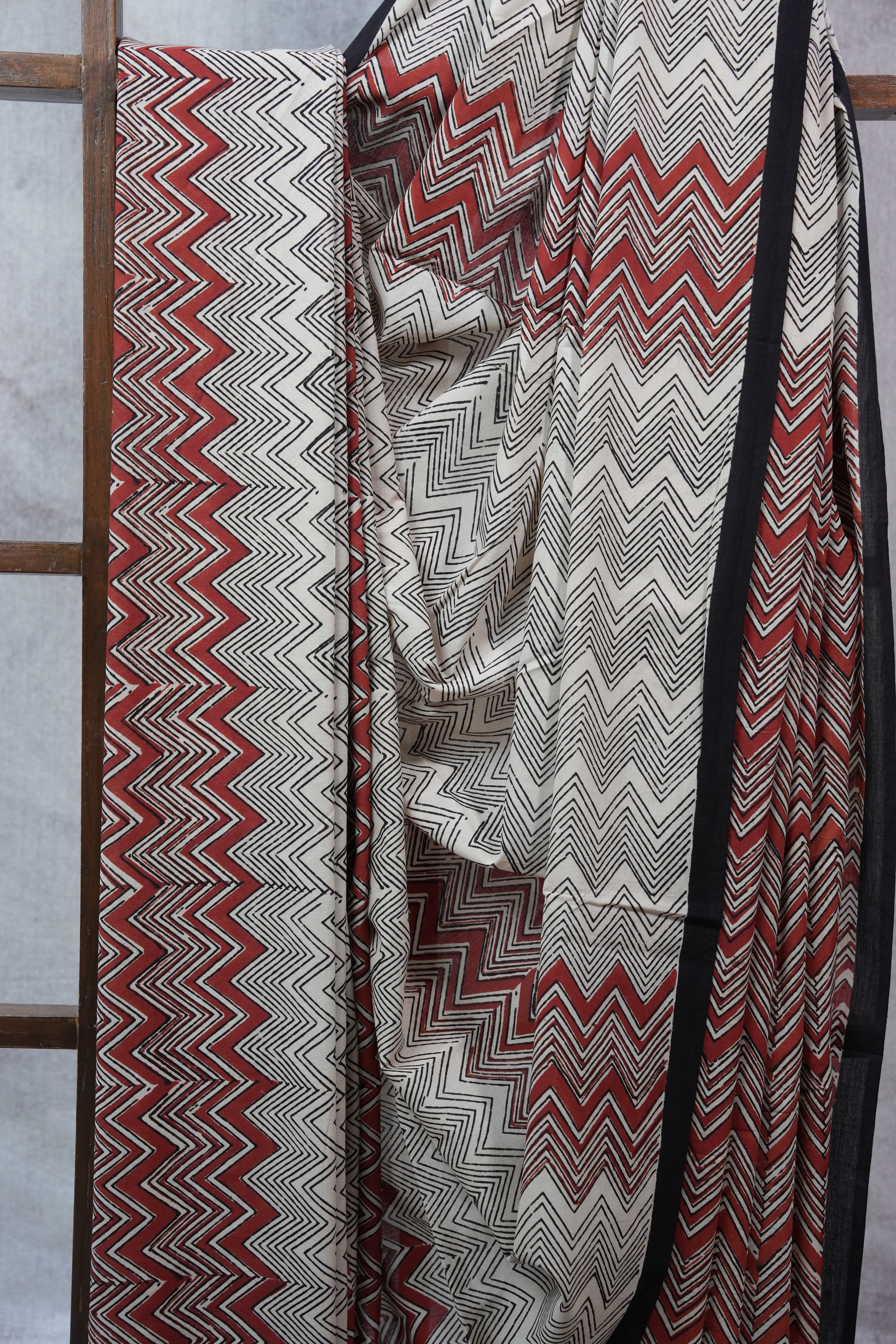 Cream HBP Cotton Saree - SRCCS2342